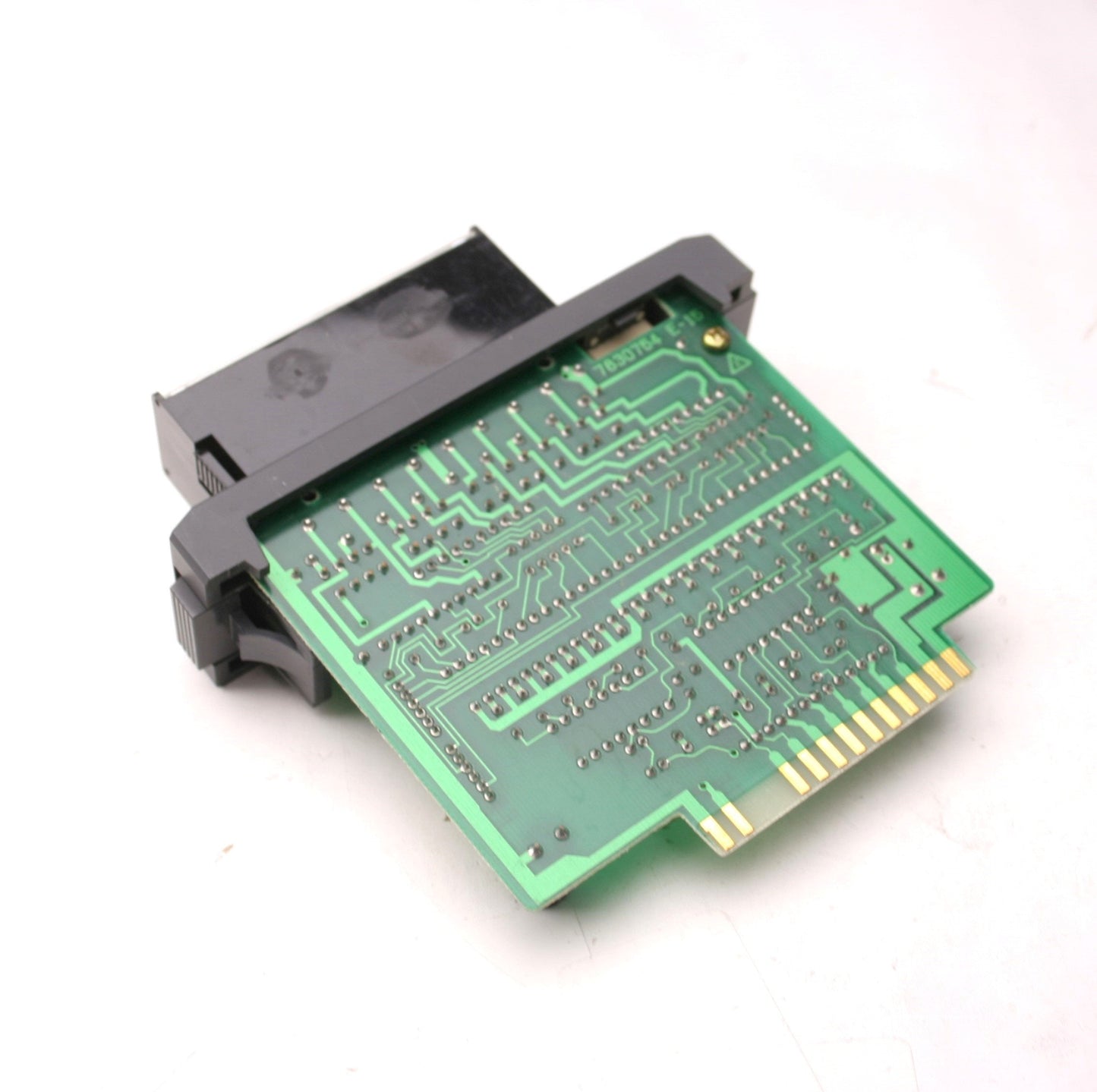 Used Siemens Simatic TI305-15T Output Module, 5-28VDC, 0.5A, Class 2, Output: 24VDC