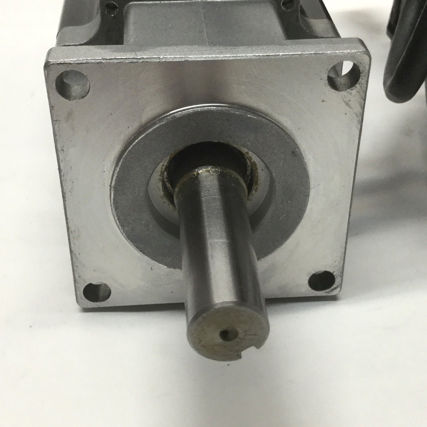 Used Allen Bradley TLY-A220T-HJ64AN Kinetix Servo Motor w/Brake 230VAC 6000RPM NEMA23