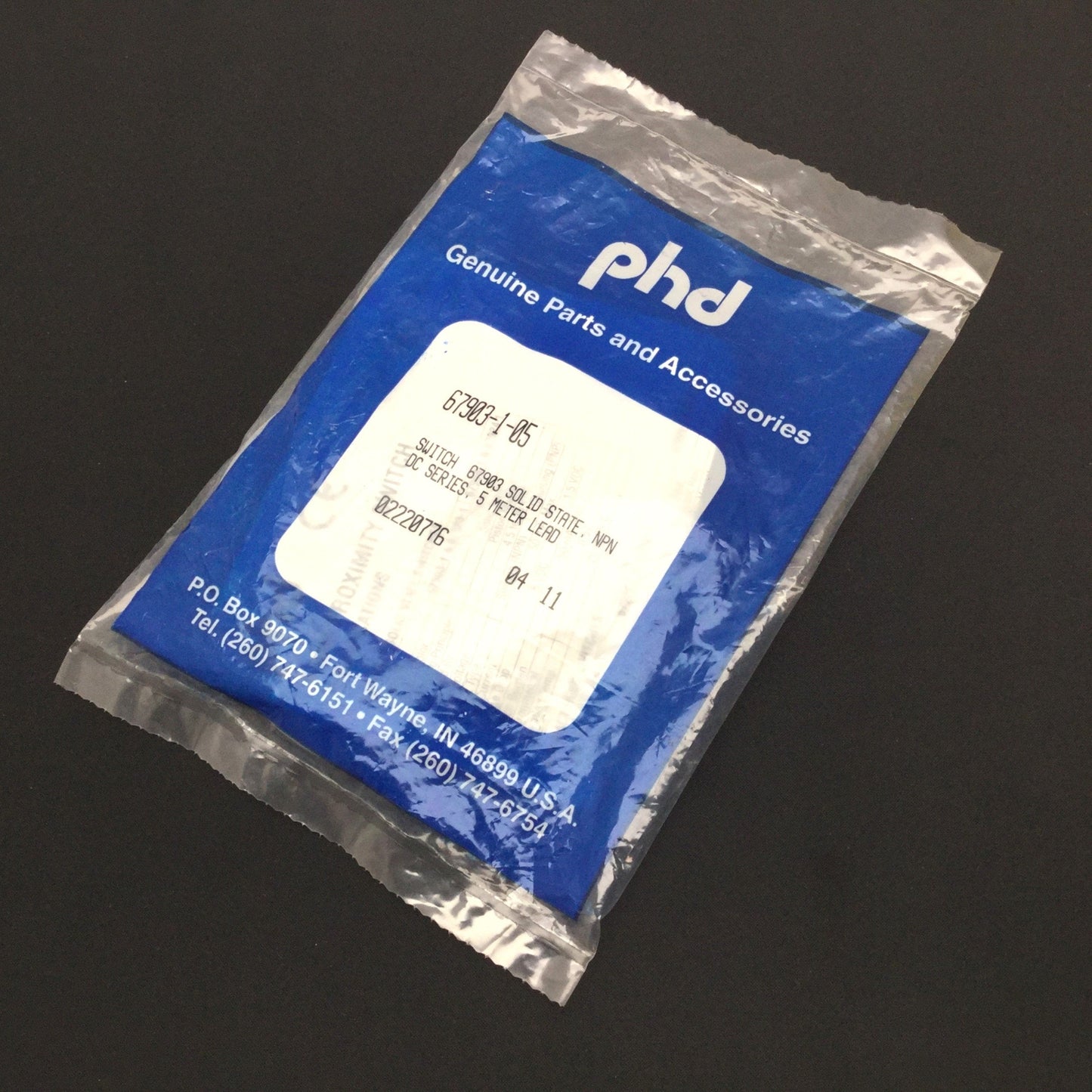 New Phd 67903-1-05 Solid State Cylinder Switch, 4.5-30VDC, NPN Out, 5m Cable, 3-Wire