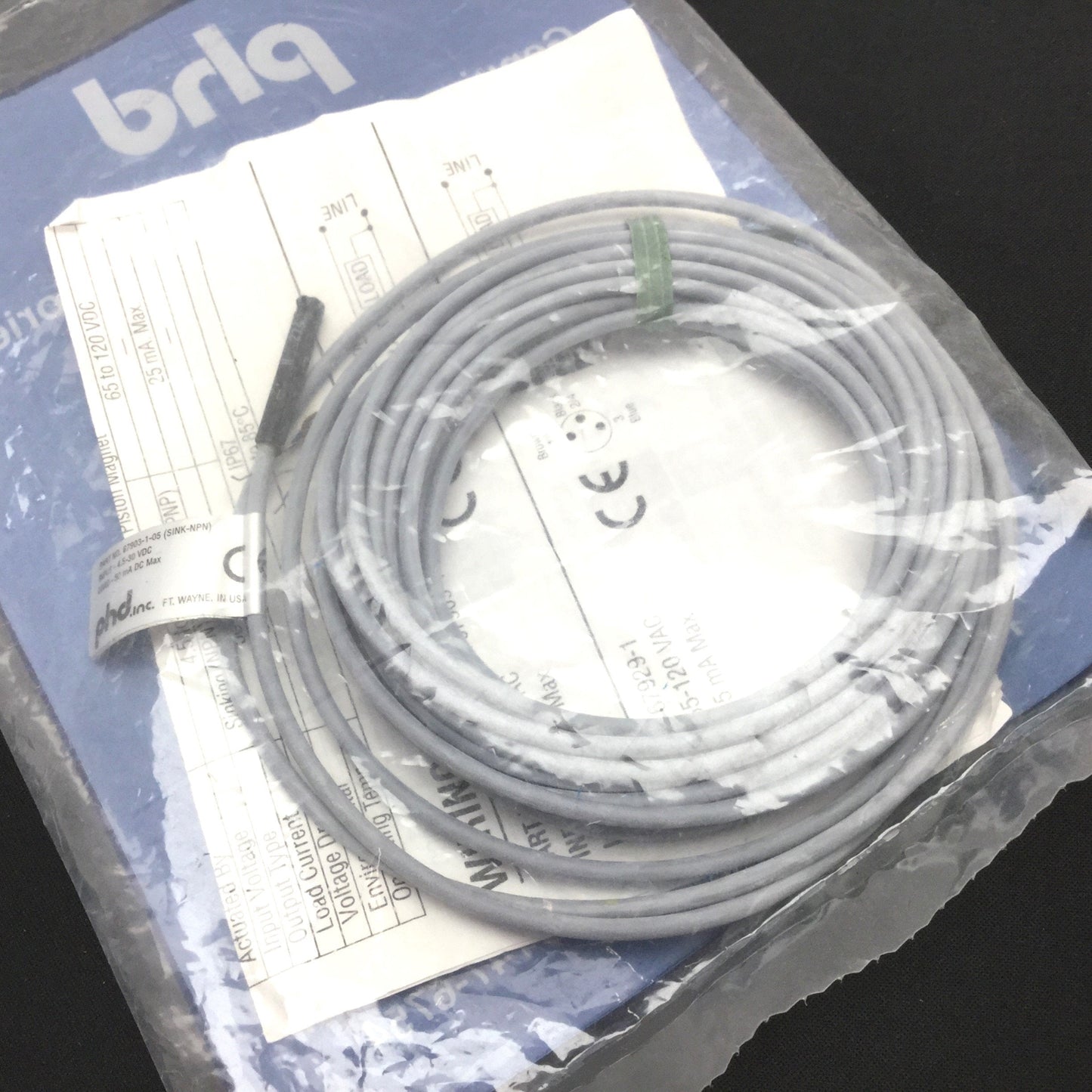 New Phd 67903-1-05 Solid State Cylinder Switch, 4.5-30VDC, NPN Out, 5m Cable, 3-Wire