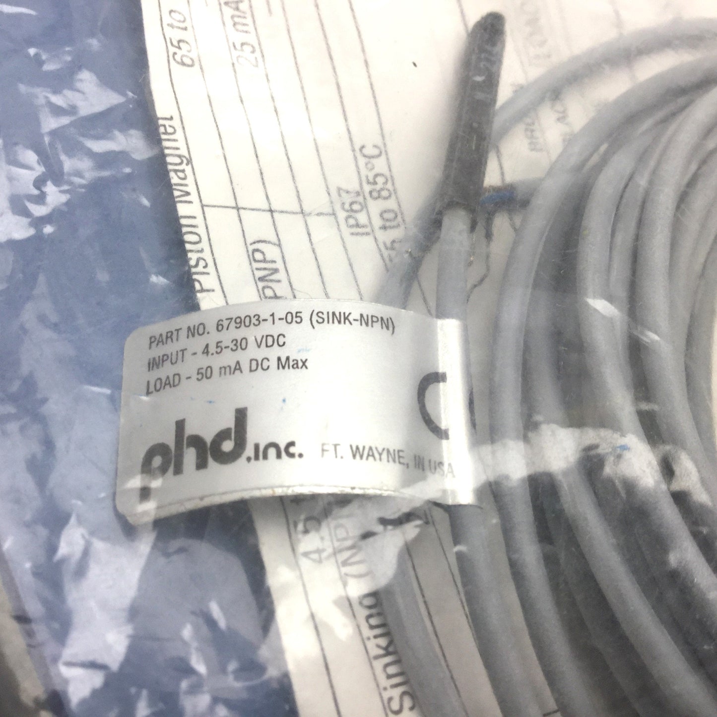 New Phd 67903-1-05 Solid State Cylinder Switch, 4.5-30VDC, NPN Out, 5m Cable, 3-Wire