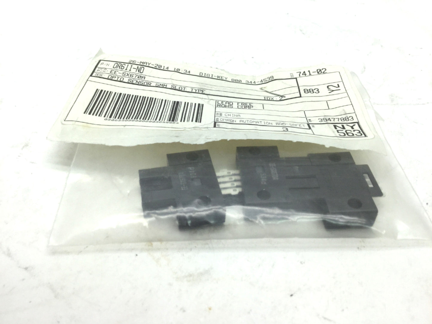 Used Lot of 3 New Omron EE-SX670A Photoelectric Sensors Slot Type 5-24VDC NPN