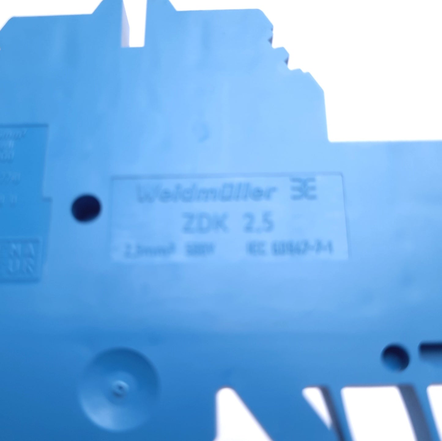 Used Lot of 25 Weidmuller ZDK 2.5 Terminal Blocks, Blue, 500V, 20A, DIN Rail