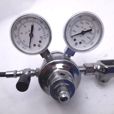 Used Ciba Corning Diagnostics 477422 Regulator Nitrogen Carbon Dioxide Oxygen 1/4"NPT