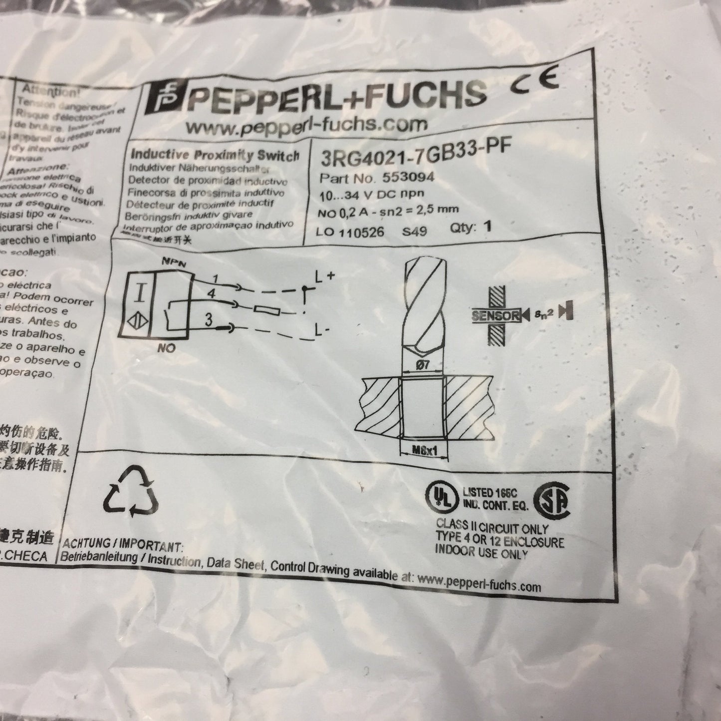 New Pepperl+Fuchs 3RG4021-7GB33-PF Proximity Sensor 10-34VDC 3Pin Range 2.5mm NO NPN