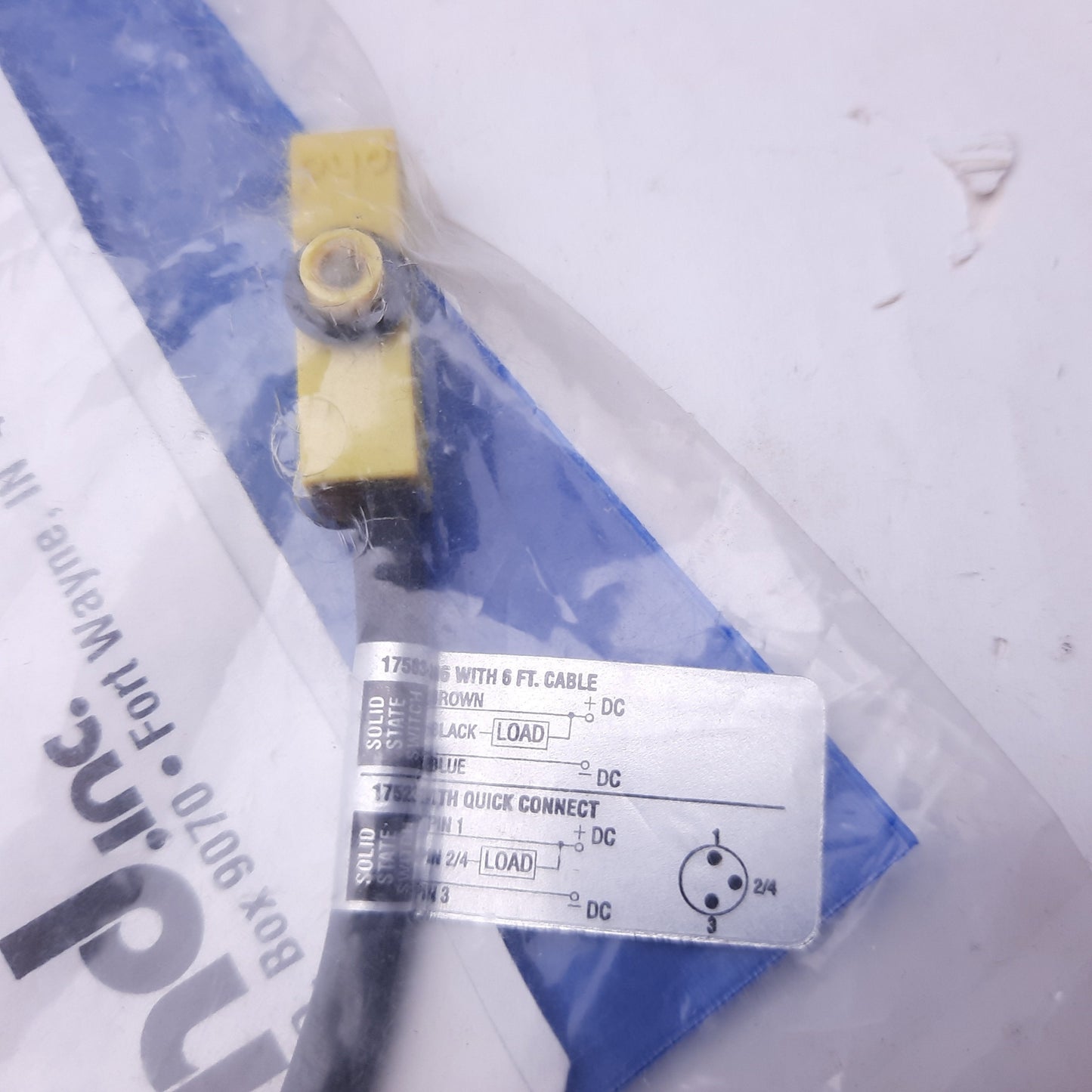New PHD 17523-2 Compact Proximity Reed Switch, NPN, 10-30VDC, Solid State