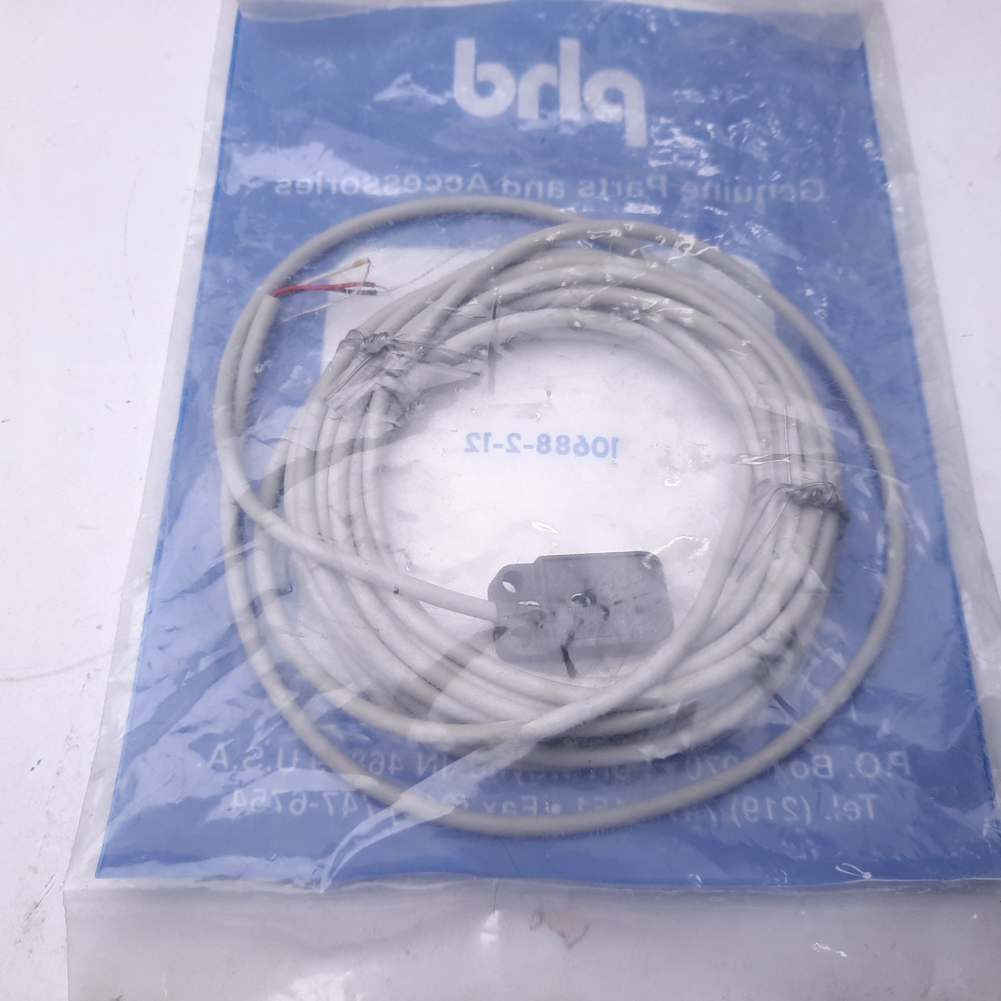 New PHD 10688-2-12 Sensor, For Angular Grippers & Series 8600 Parallel Grips