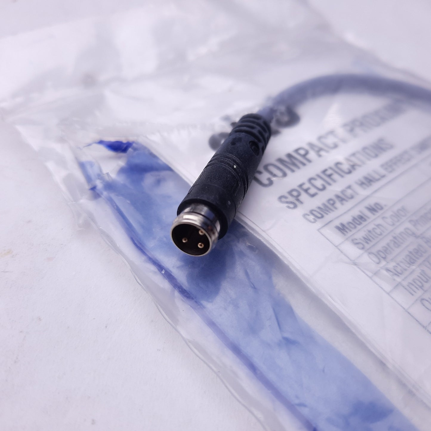 New Phd 17523-1 Cylinder Switch Proximity Sensor, Connection: 3-Pin Male