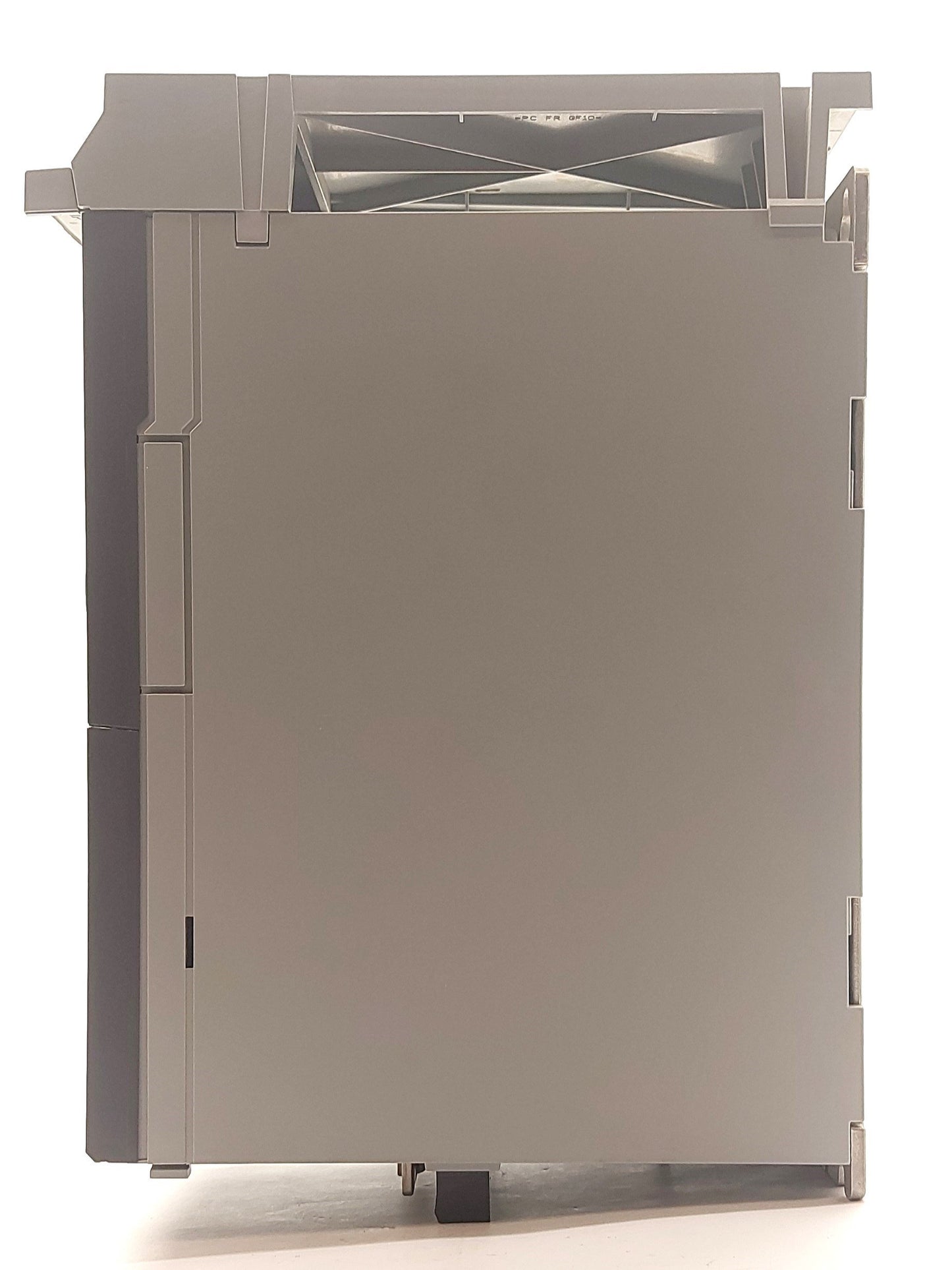 New – Open box Danfoss FC102P1K5T4E21H2XG VLT HVAC Motor Drive Out: 1.5kW/2HP In: 3Ø 380-480VAC
