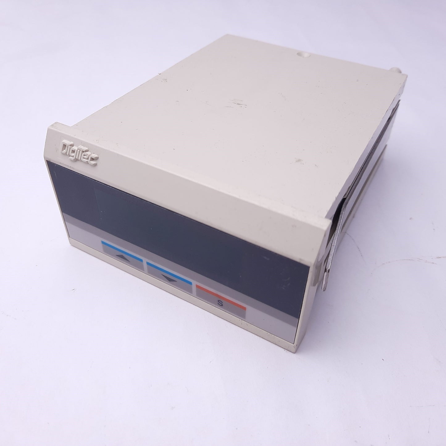 Used DigiTec 2811A-03FX Digital Panel Meter Controller, 5 Digit, *Broken Leg*