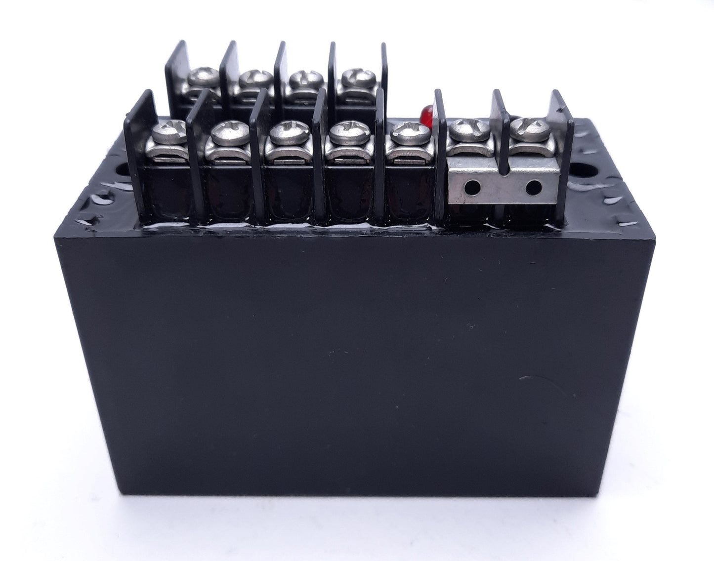 Used Calex Model 425-252-115 Volt Sensor / DC Level Sensor, 115V, DPDT