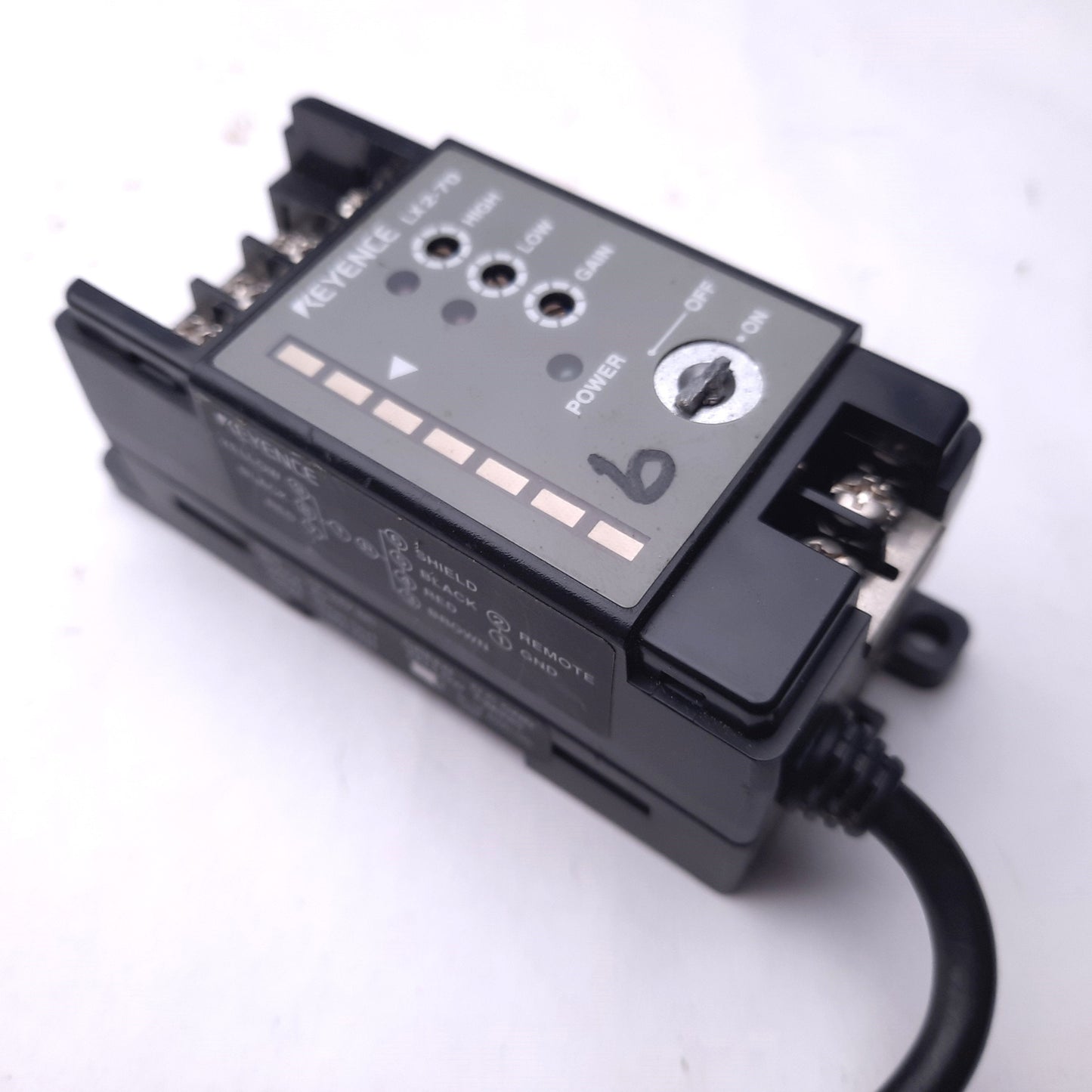 Used Keyence LX2-70 Laser Sensor Amplifier NPN 12-24VDC, Response: 0.5ms *Short Key*