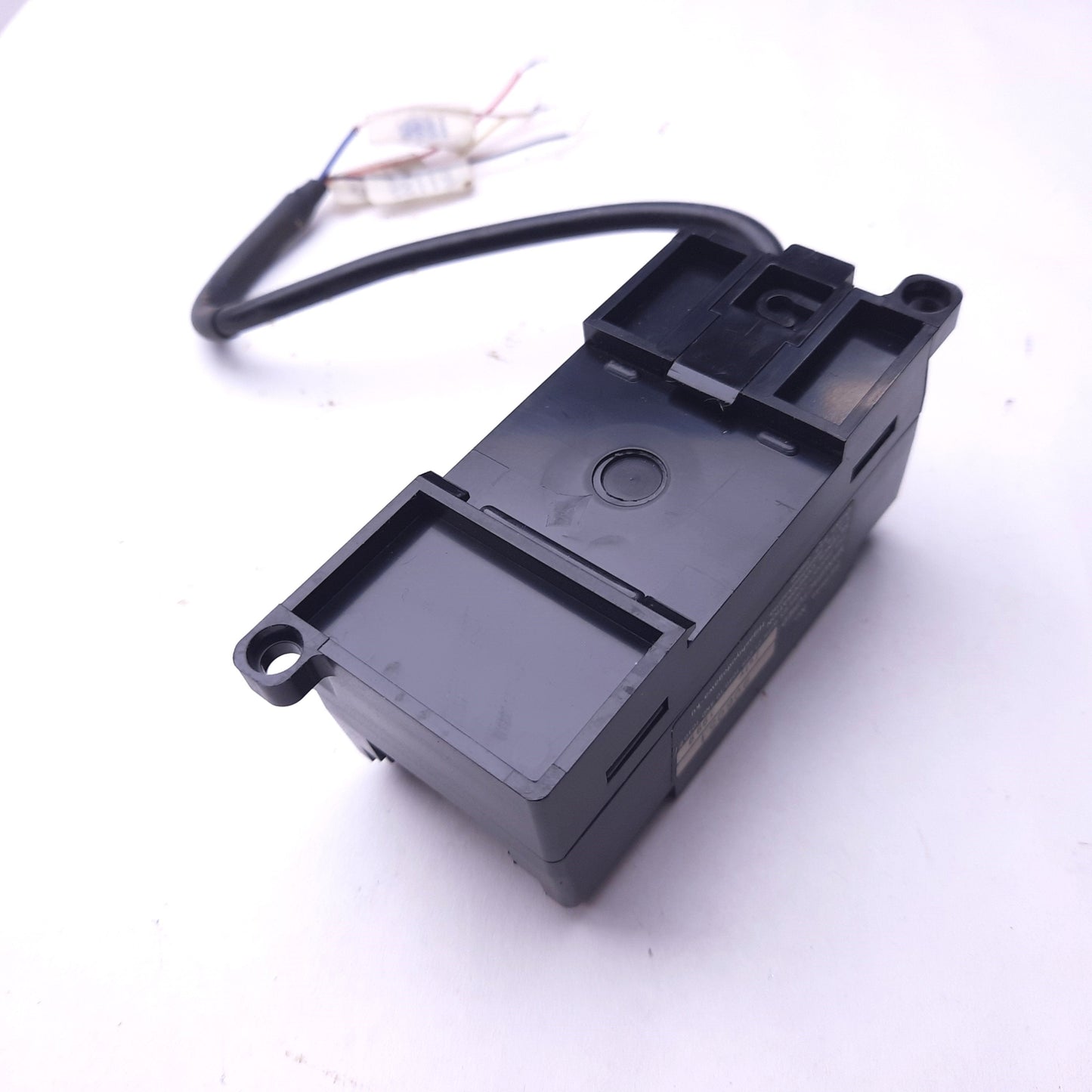 Used Keyence LX2-70 Laser Sensor Amplifier NPN 12-24VDC, Response: 0.5ms *Short Key*