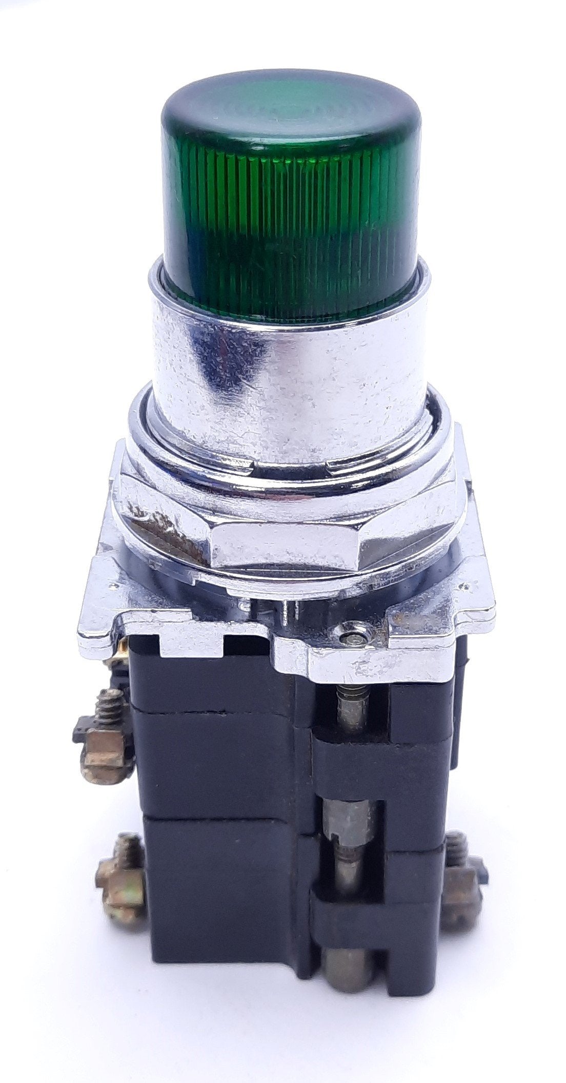Used Cutler-Hammer 0994 T53 Green Illuminated Push Button Switch, 120V, 6.3V Lamp