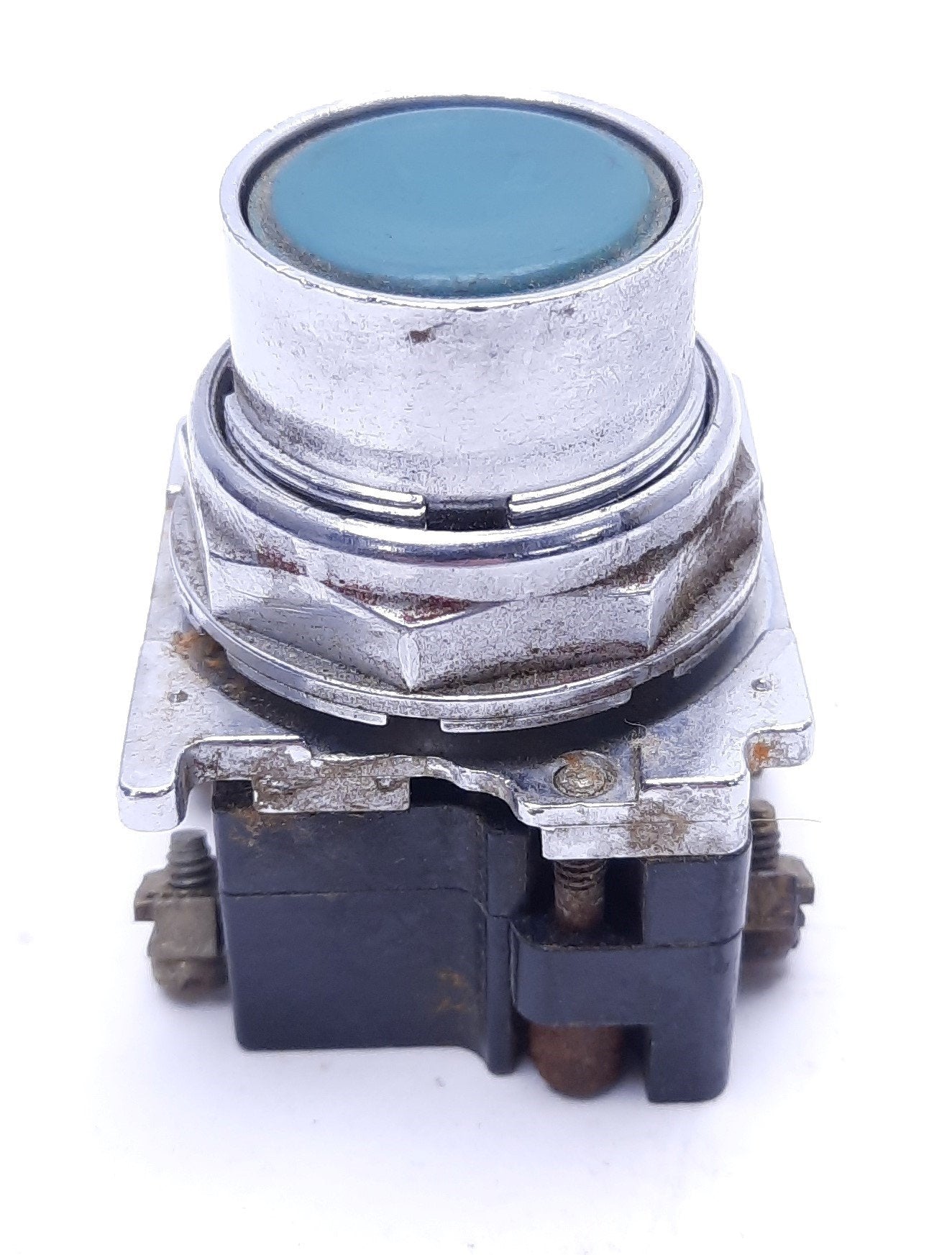 Used Cutler-Hammer 10250T 4087 Green Momentary Push Button Switch 600VAC 250VDC