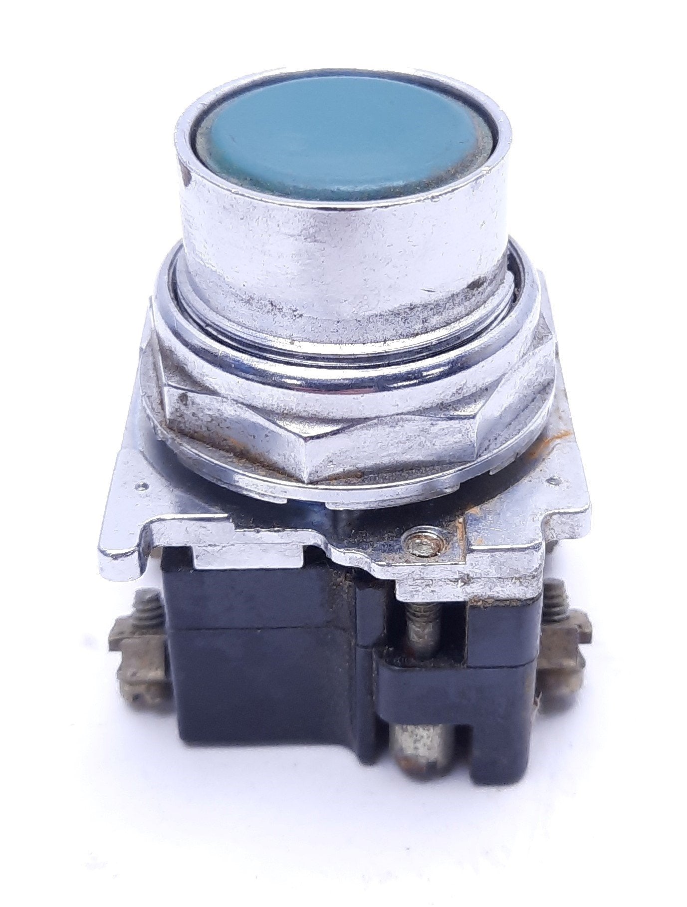 Used Cutler-Hammer 10250T 4087 Green Momentary Push Button Switch 600VAC 250VDC