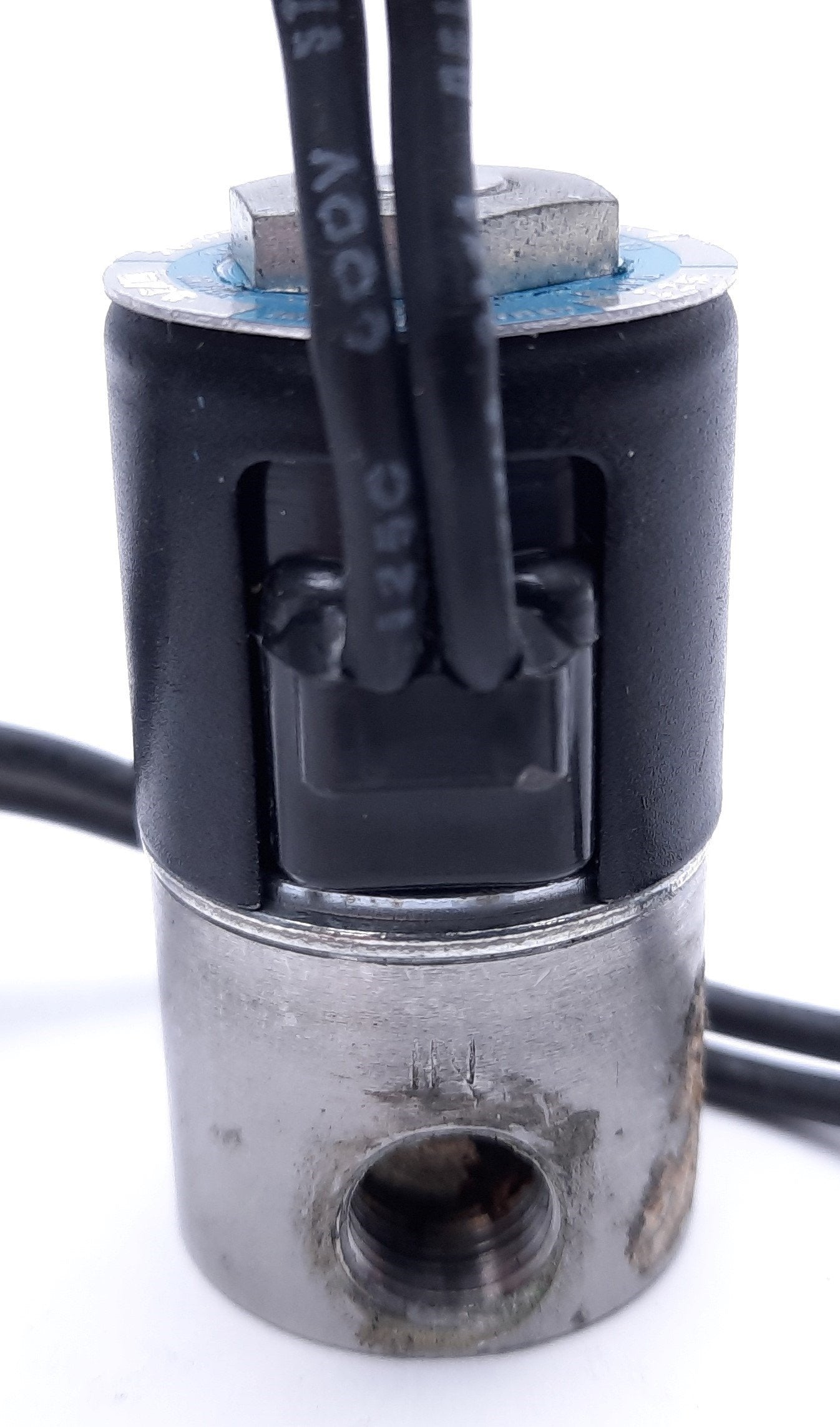 Used Airmatic Allied 1-21383 Solenoid Valve 24VDC 7W, 125psi MOPD, 1/16" Orifice