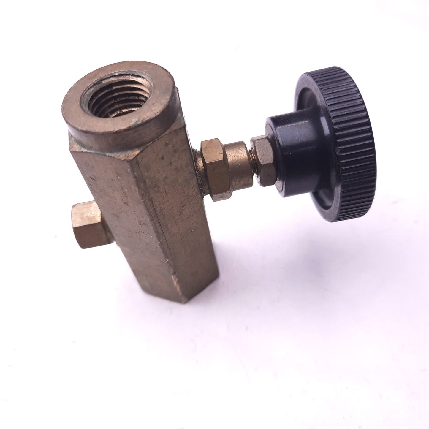 Used Deltrol F20B PNEU-TROL Flow Control Valve, 1/4" NPT, Female to Female