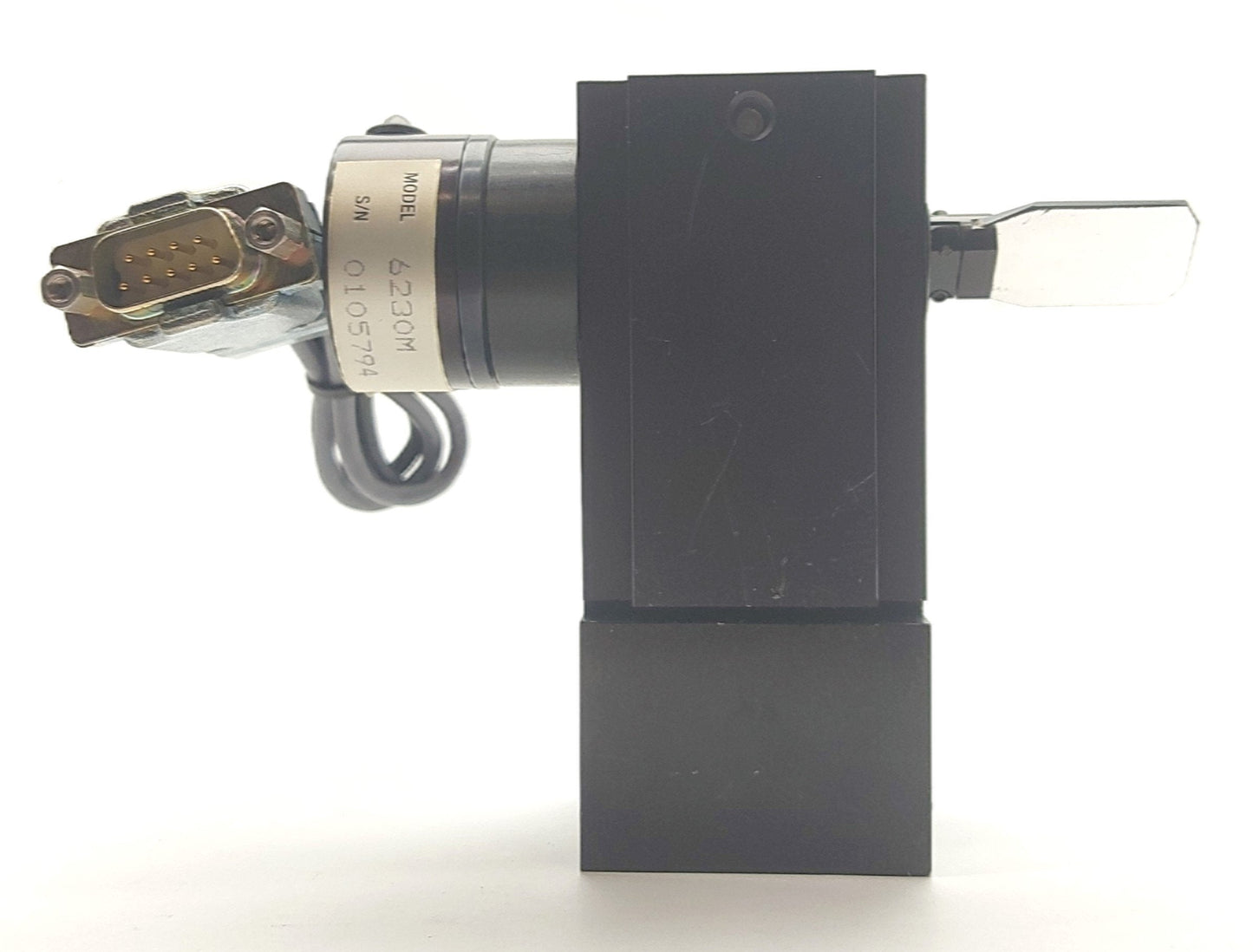 Used Cambridge Technology 6230M Y Galvanometer & Mirror Y-Axis 40ø 10.6?m DB9 Male
