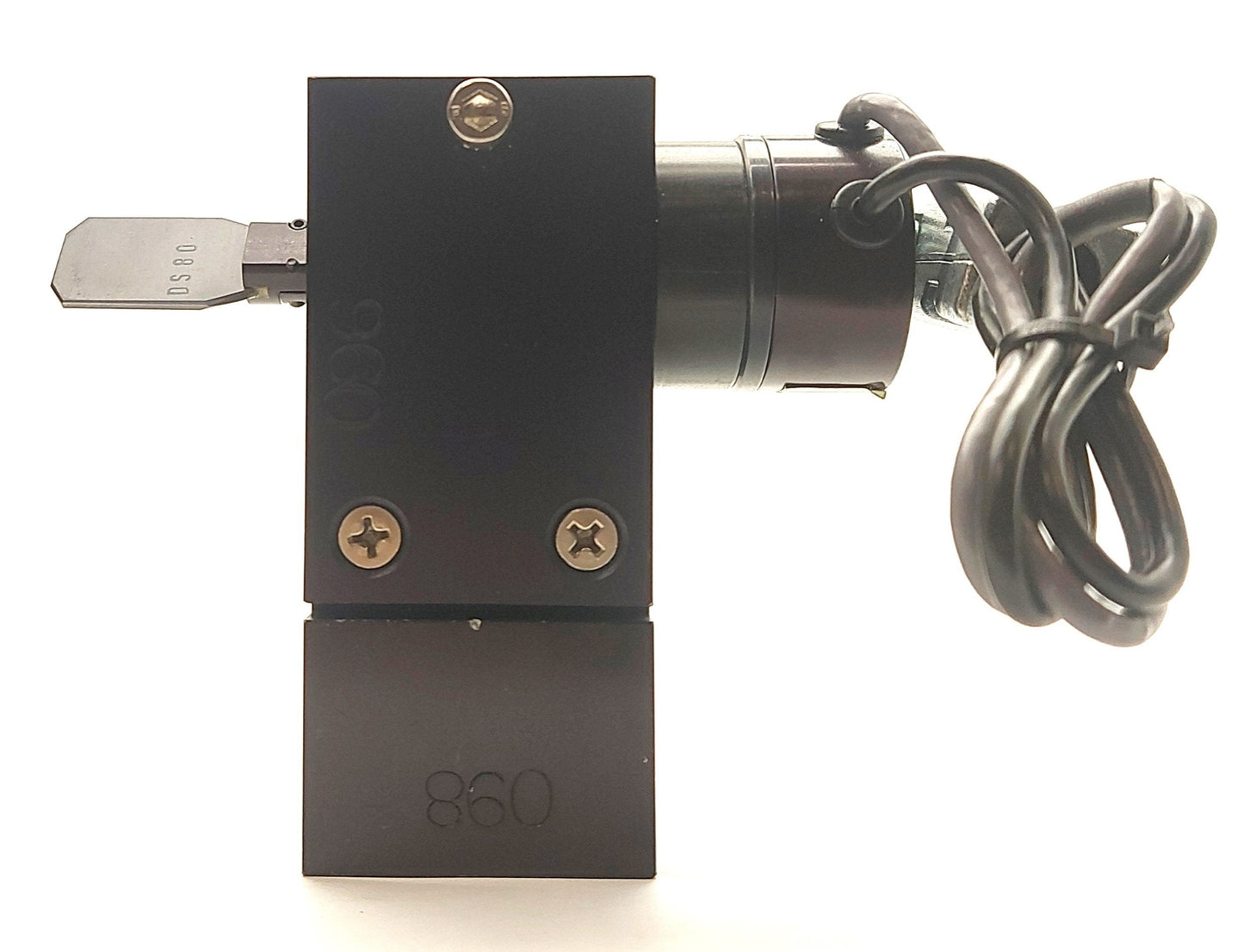Used Cambridge Technology 6230M Y Galvanometer & Mirror Y-Axis 40ø 10.6?m DB9 Male