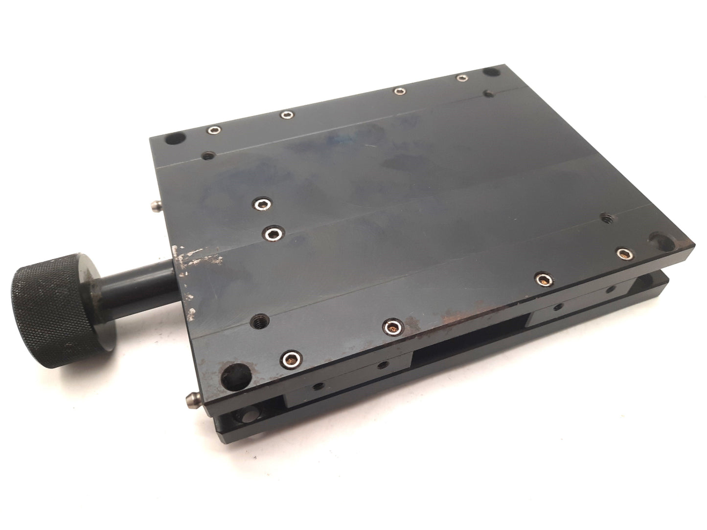 Used Steel Linear Slide Table, Manual Positioner, Travel: 24mm, Dimensions: 8" by 6"