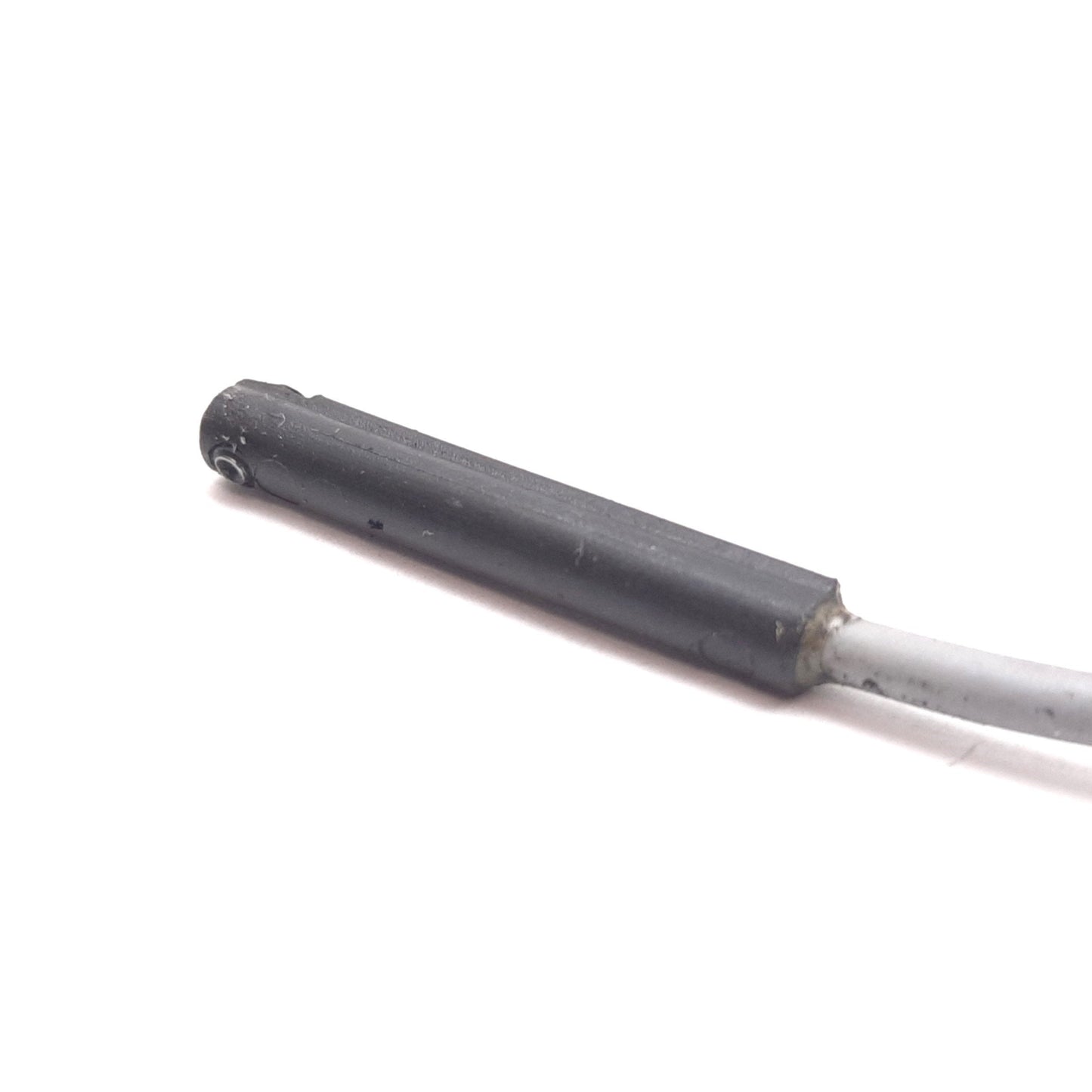 Used Phd 67924-1 Solid State Reed Switch Position Sensor, PNP, 4.5-30VDC, 3-Pin M8