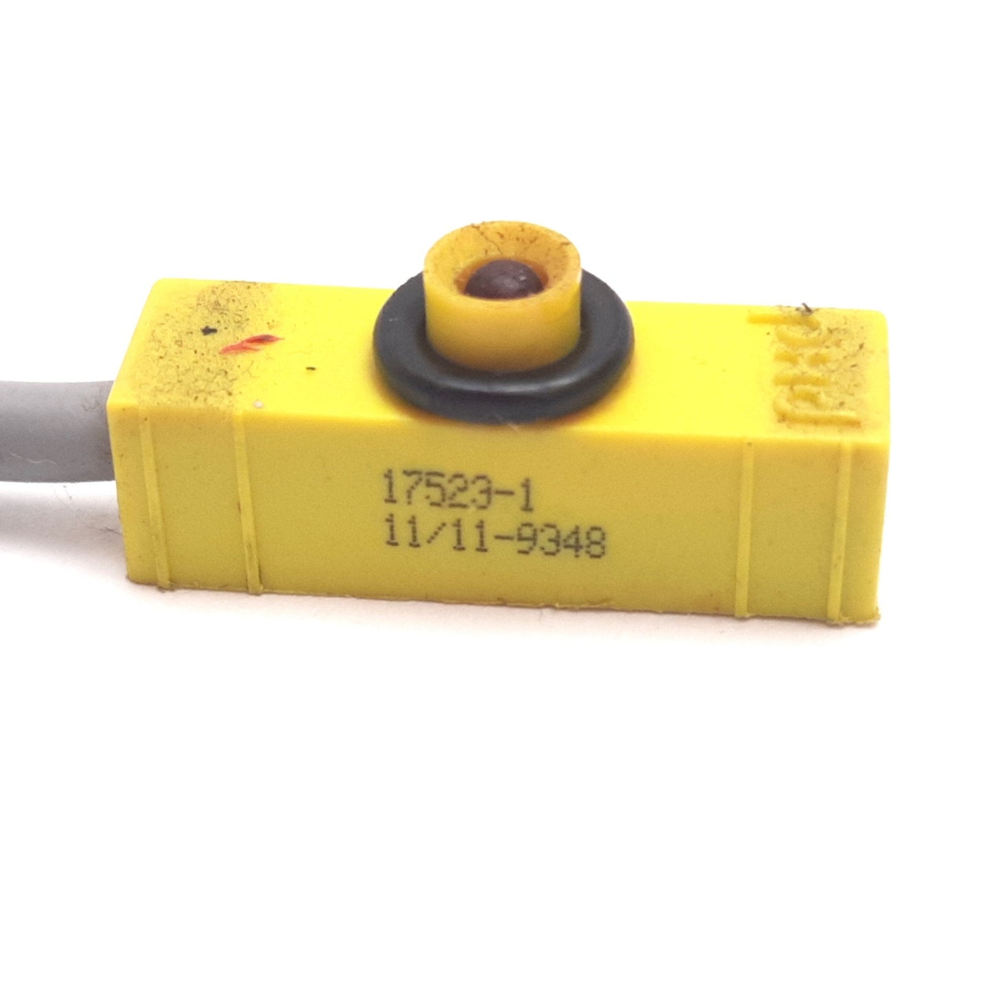 Used PHD 17523-1 Cylinder Switch Proximity Sensor, 3-Pin Male, W/ 17000-32-0 Bracket