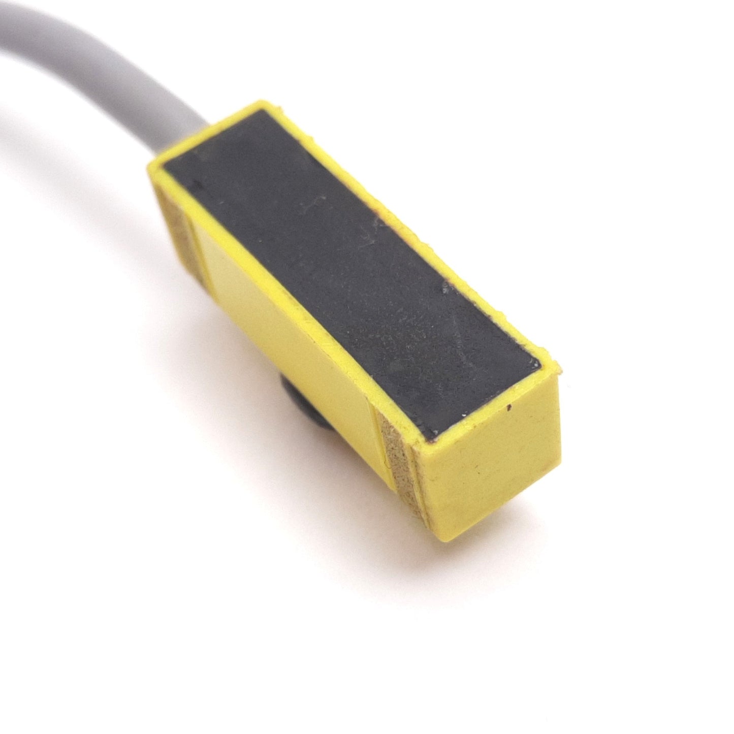 Used PHD 17523-1 Cylinder Switch Proximity Sensor, 3-Pin Male, W/ 17000-32-0 Bracket