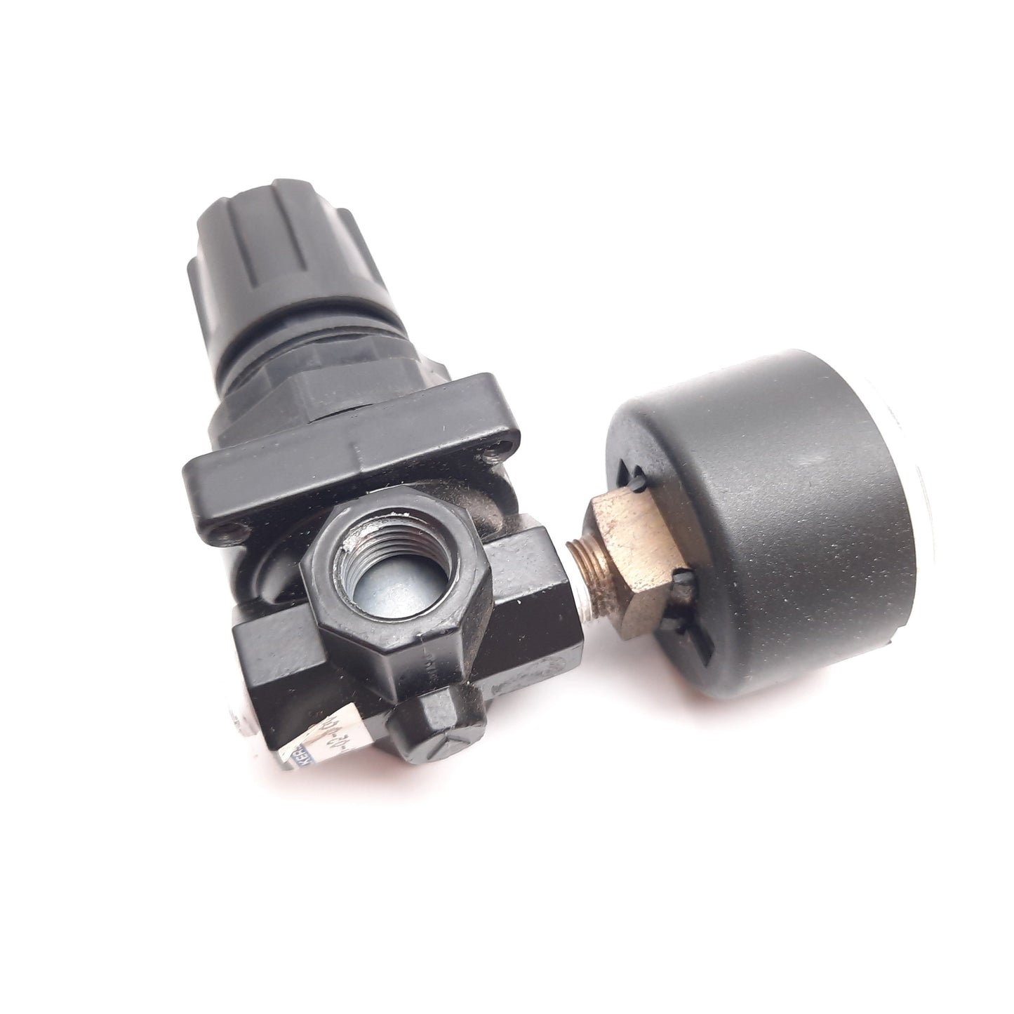 Used Wilkerson R00-02-000 Pneumatic Regulator, 0-125psi, 1/4" NPT, W/ 0-160psi Gauge