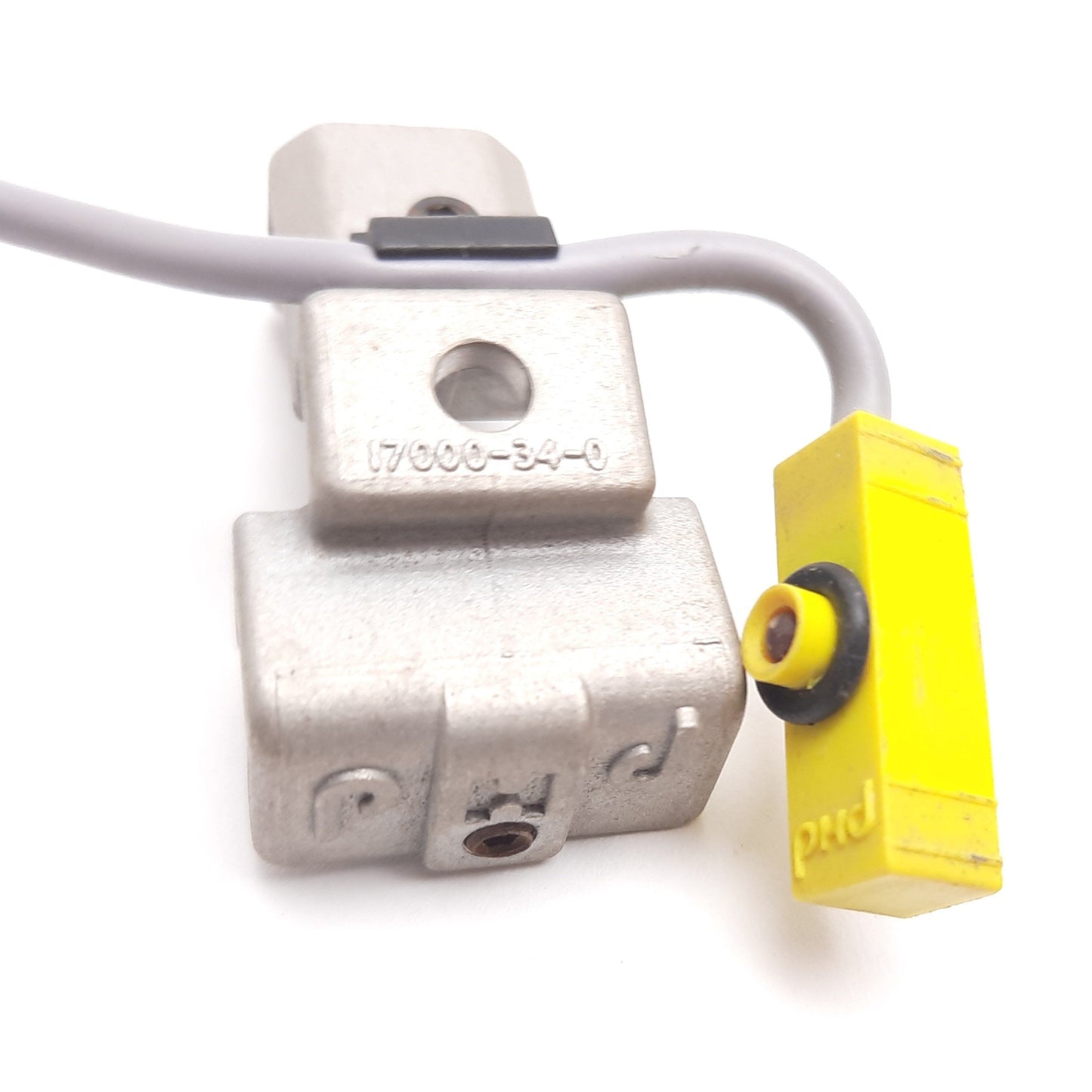Used PHD 17523-1 Cylinder Switch Proximity Sensor, 3-Pin Male With 17000-34-0 Bracket