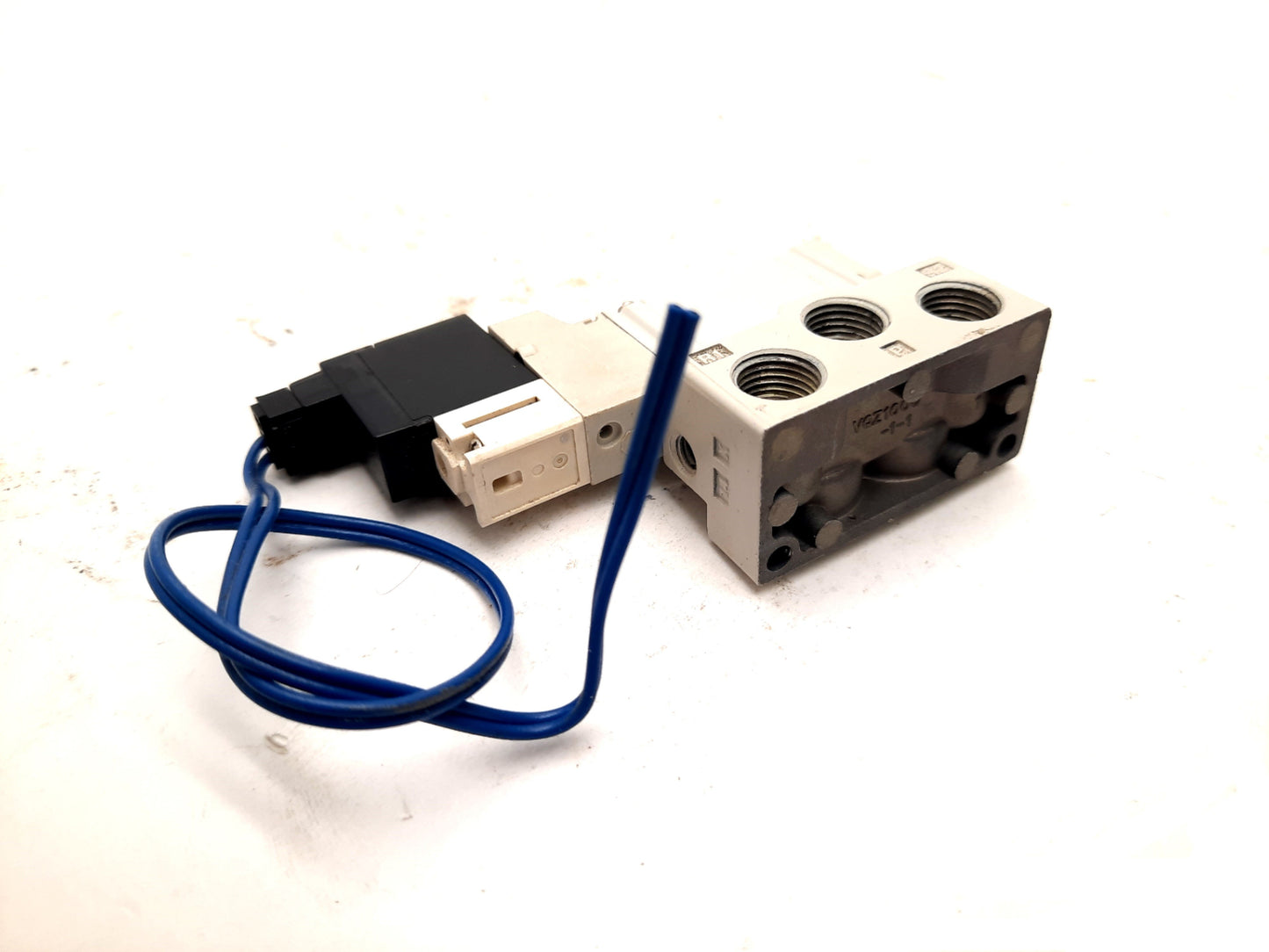 Used SMC VQZ1151-3LO Solenoid Valve, Voltage: 110VAC, Pressure: 0.15-0.7MPa