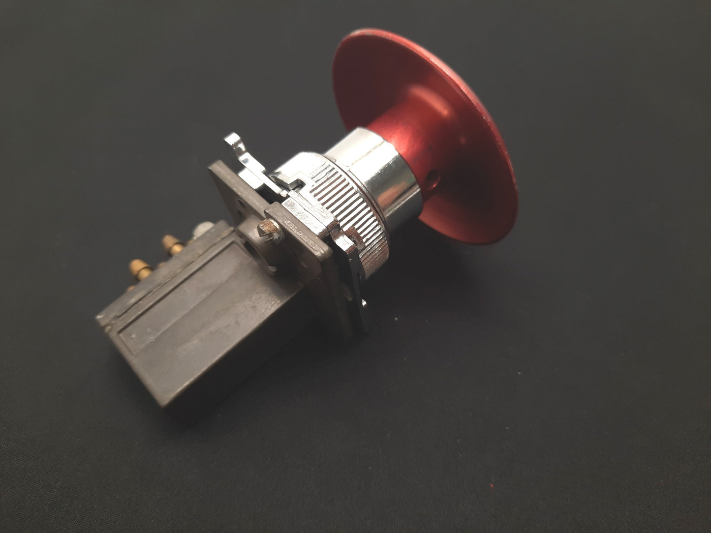 Used Numatrol PB5-0001 Red Pneumatic Momentary Push Button 2-Pos 5-Port