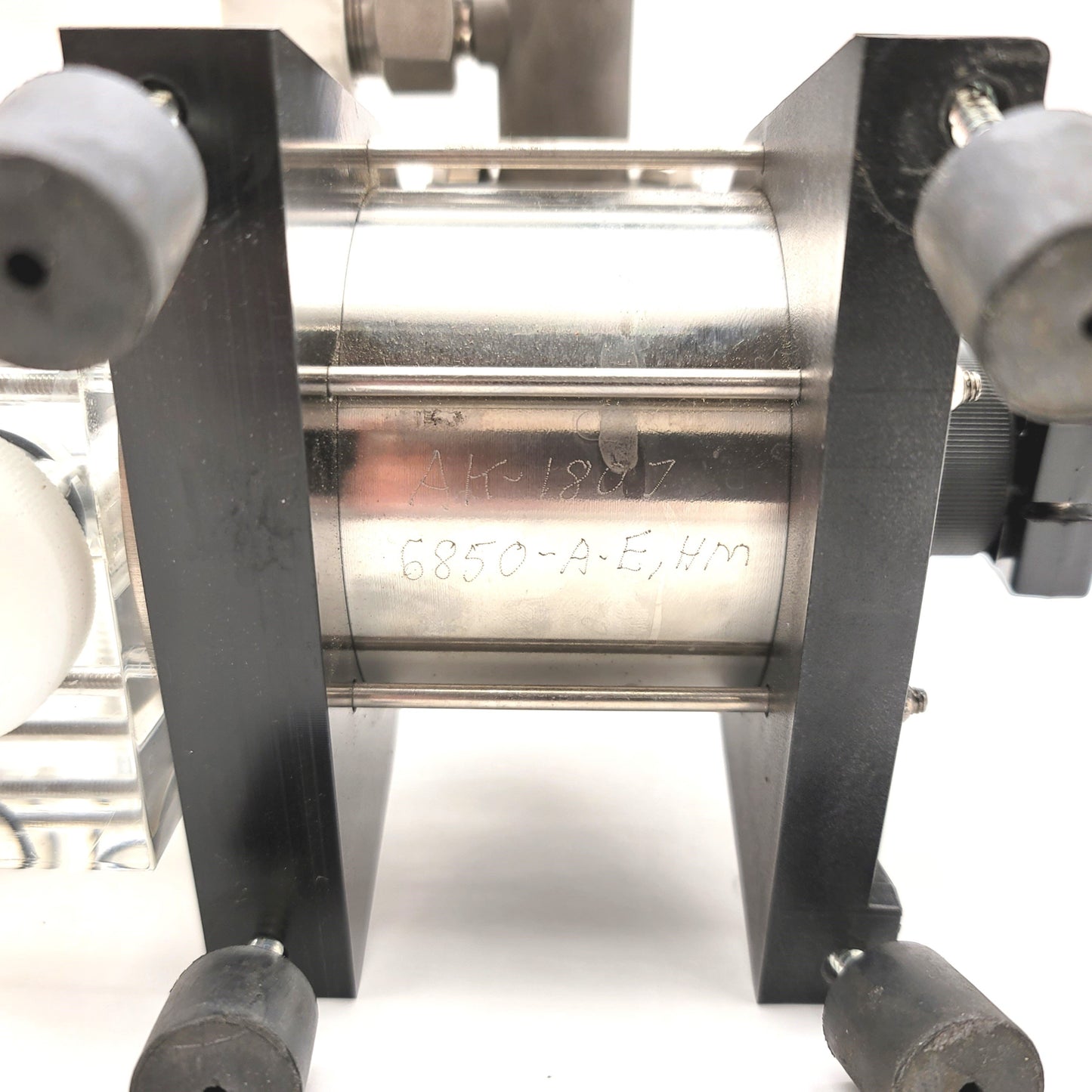 New – Open box HYDRO-BLEND 6850-A-E Fluid Powered Proportioner 7GPM, 10-75psi, 3/4" Garden Hose