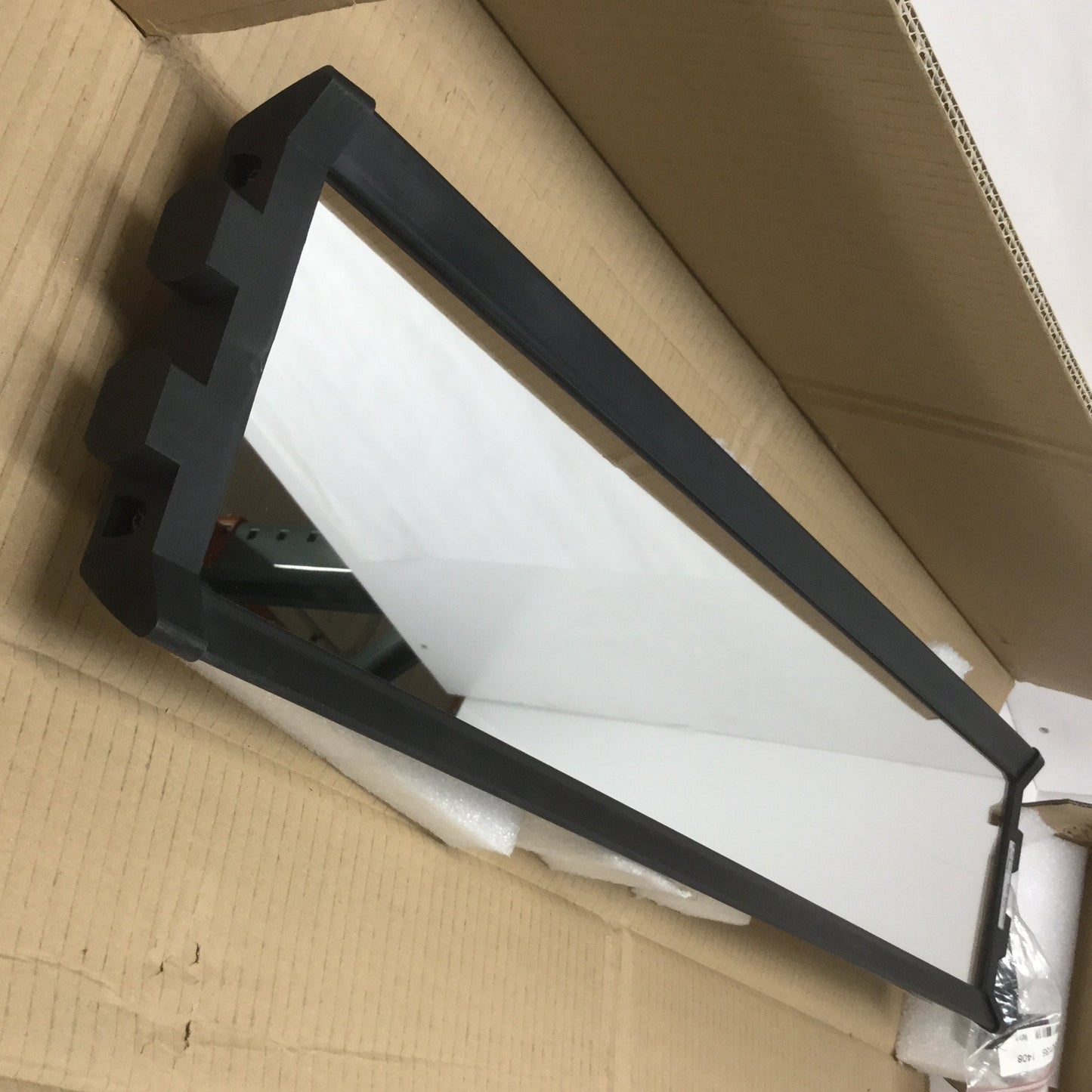 New Allen Bradley 440L-AM1250600 GuardShield Light Curtain Corner Mirror 600mm Long