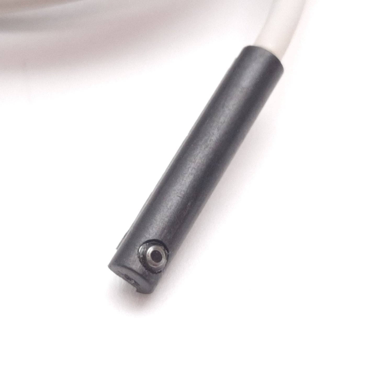 Used Lot of 2 SMC D-F9NW Cylinder Sensor, Output: NPN, 4.5-28VDC, 3-Wire 1.4m