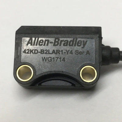 Used Allen-Bradley 42KD-B2LAR1-Y4 Miniature LED Photoelectric Sensor, 1-15mm, PNP/NPN