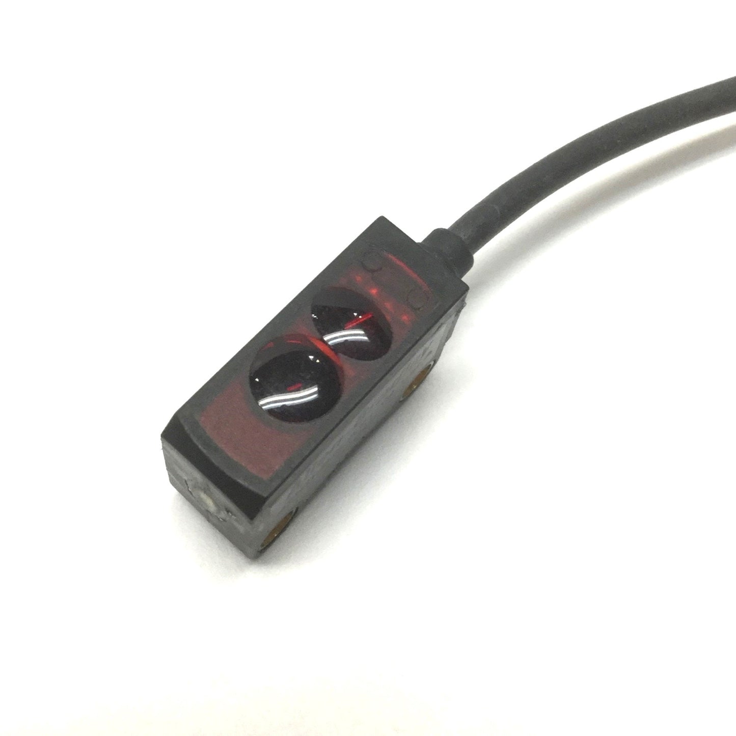Used Allen-Bradley 42KD-B2LAT1-Y4 Miniature LED Photoelectric Sensor, 5-70mm, PNP/NPN