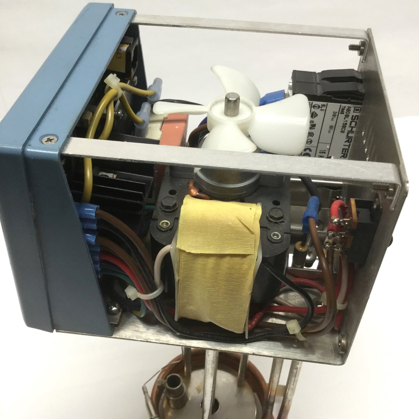 For parts or not working VWR 1122S Immersion Circulator 240VAC, +5° to 150°C *For Parts-Did Not Power On*
