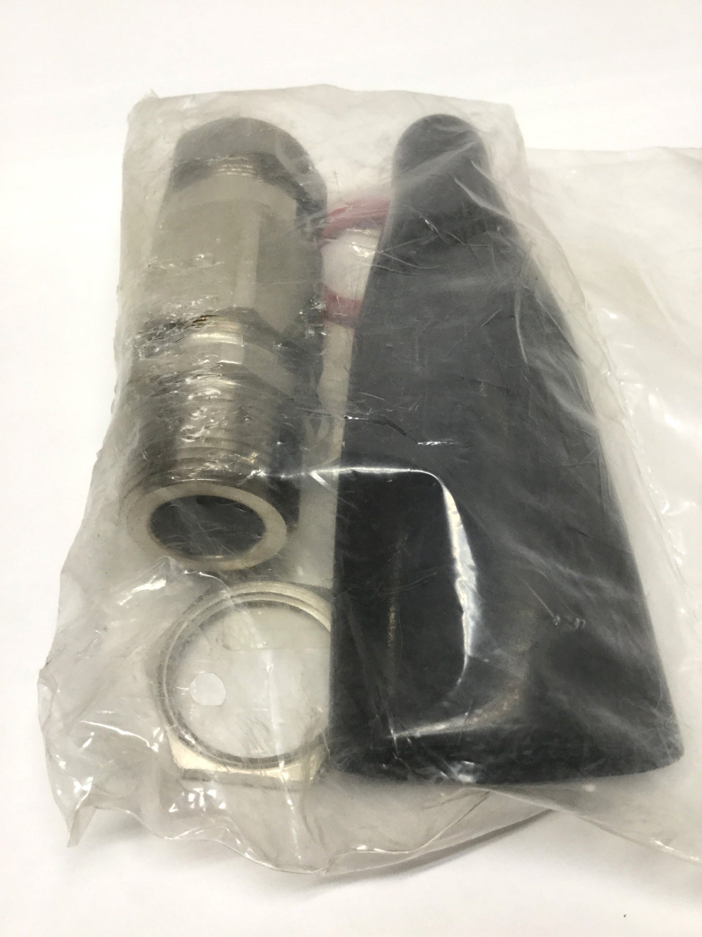 New Cooper Crouse Hinds TAB1K1/NP/25/100NPT Hazardous Location Cable Gland 1" NPT