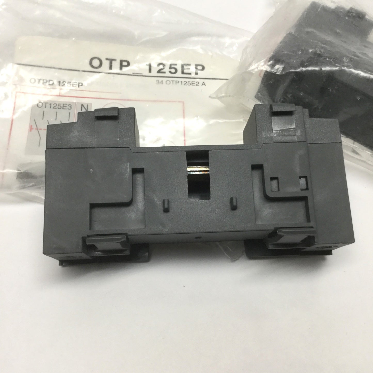 New – Open box Lot of 2 ABB OTPN125EP Fixed Neutral Pole for Disconnect Switch OT 100...125E3