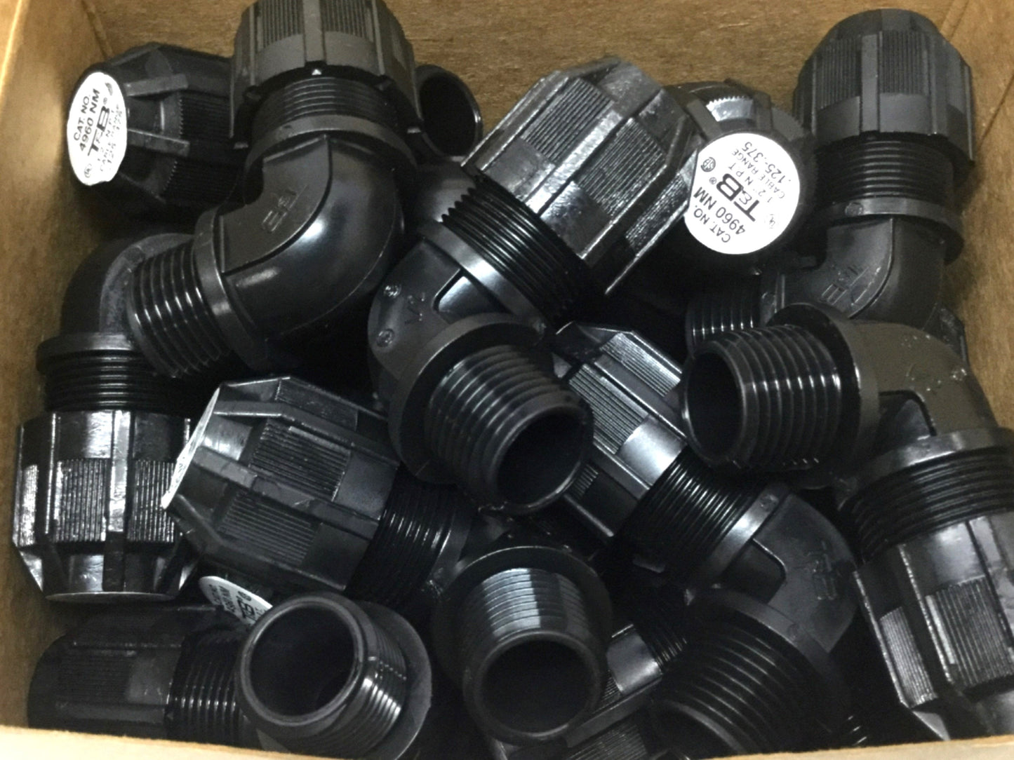 New – Open box Lot of 25 Thomas & Betts 4960NM Liquidtight Cable Gland Strain Relief Fittings