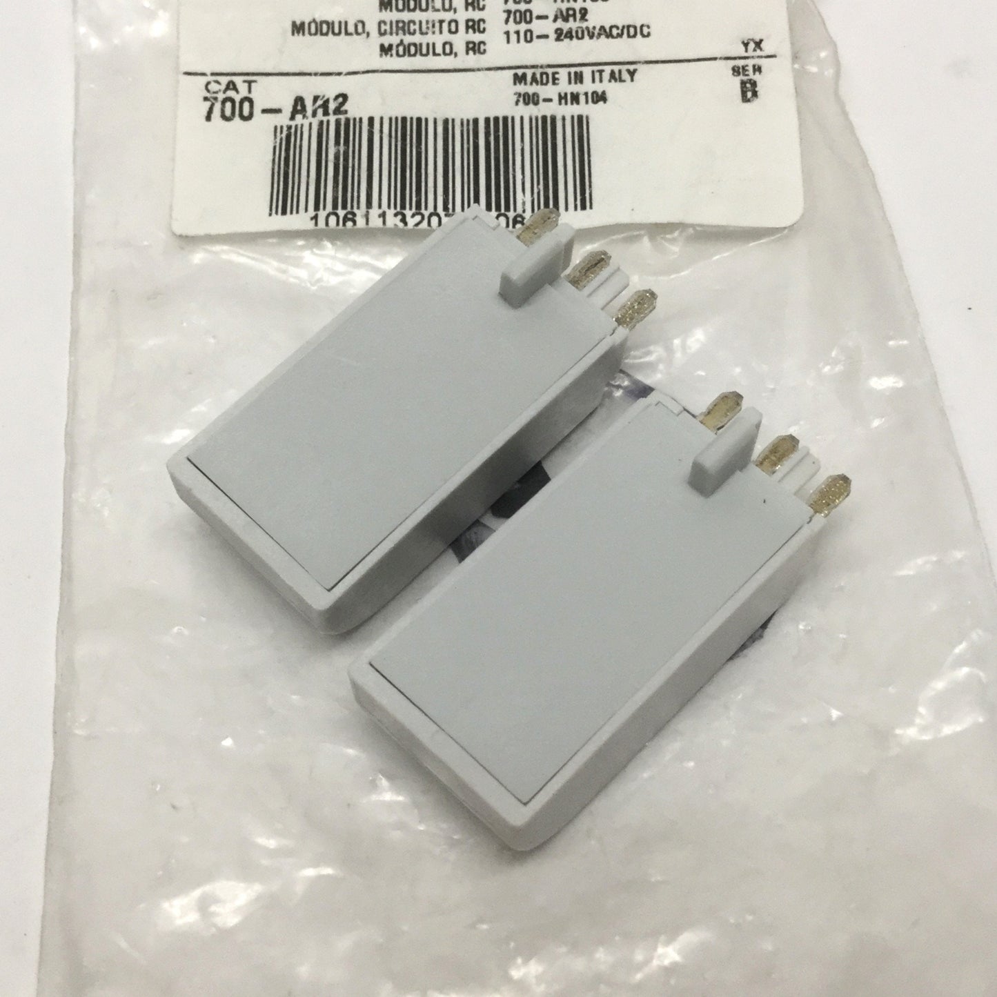New – Open box Lot of 2 Allen Bradley 700-AR2 Socket Diode Module Surge Suppressors, 110-240V