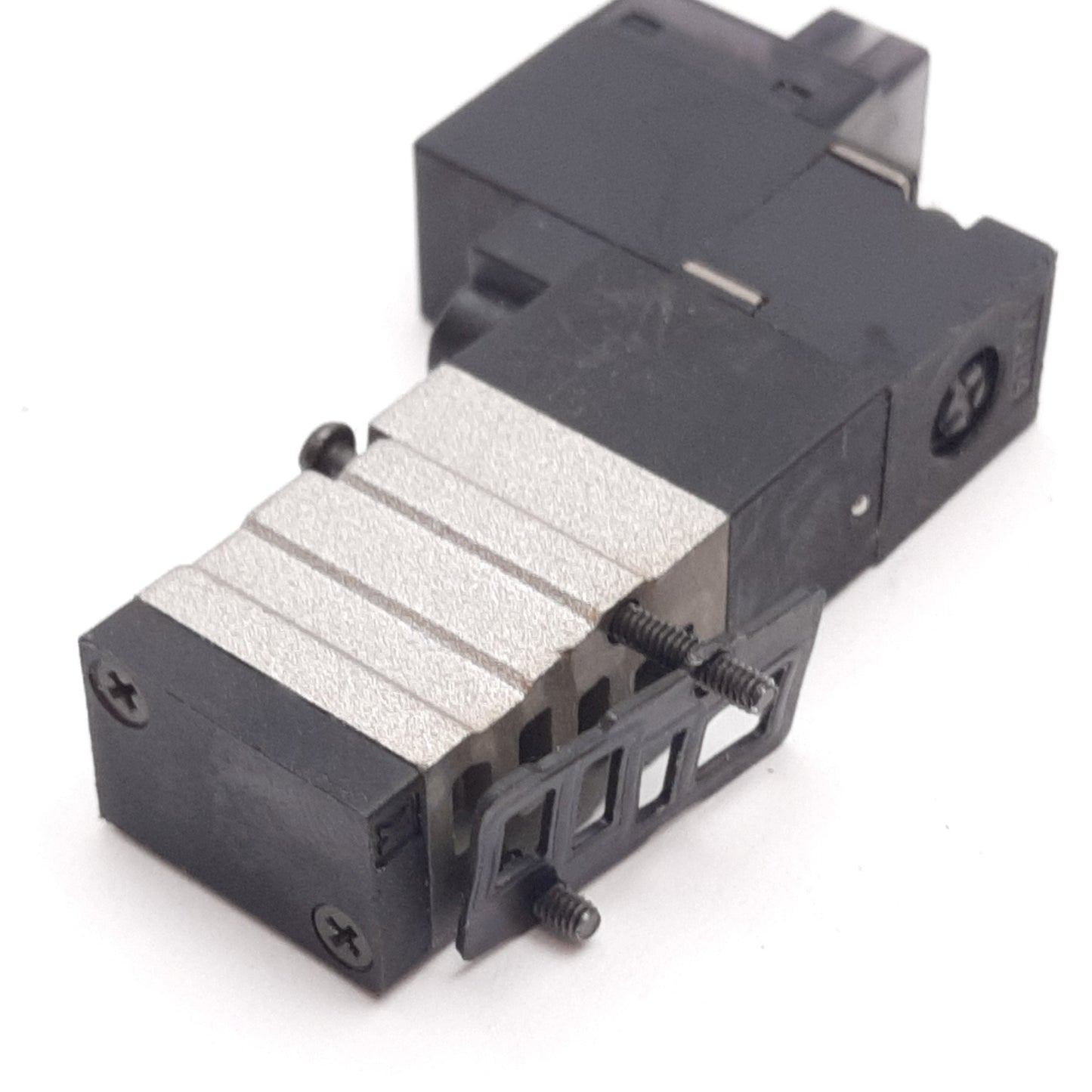 Used SMC VJ324M Solenoid Valve, 2-Position 3-Port, 24VDC, 0.15-0.7MPa, Screws/Gasket