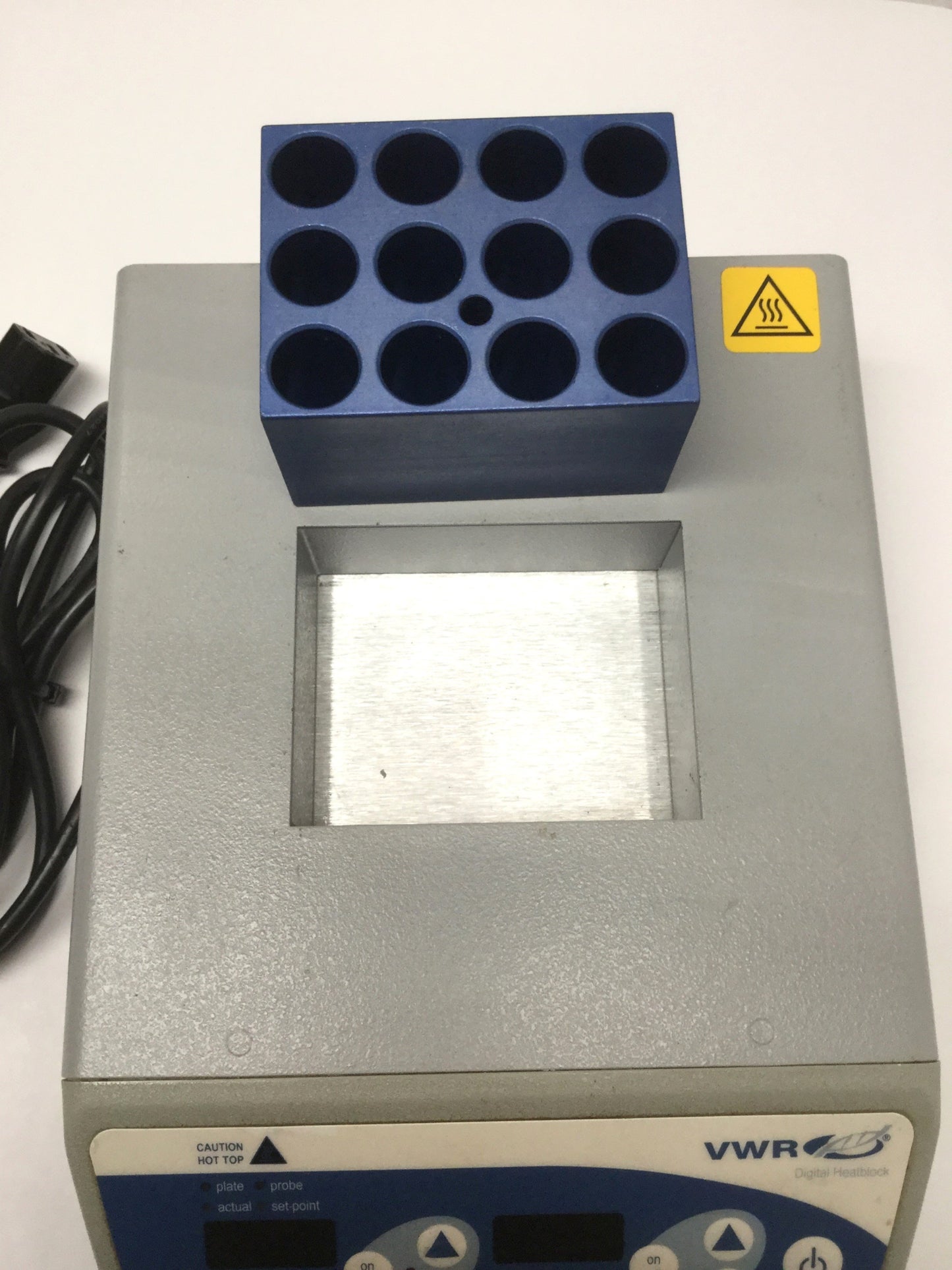 Used VWR 12621-084 Advanced Digital Dry Well Vial Heatblock I Incubator 120°C, 120VAC