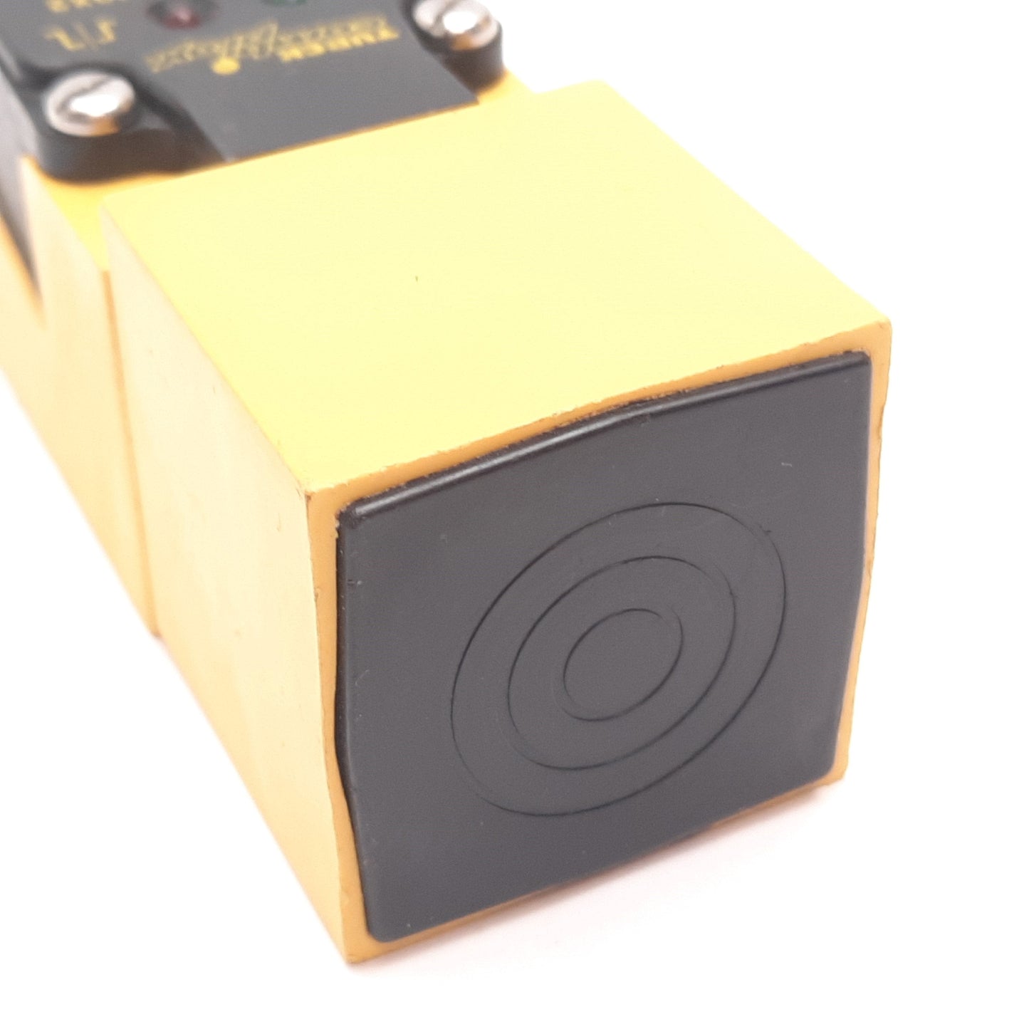 Used Turck Ni15-CP40-FDZ30X2 Inductive Proximity Sensor, 15mm, 20-250VAC 20-320VDC