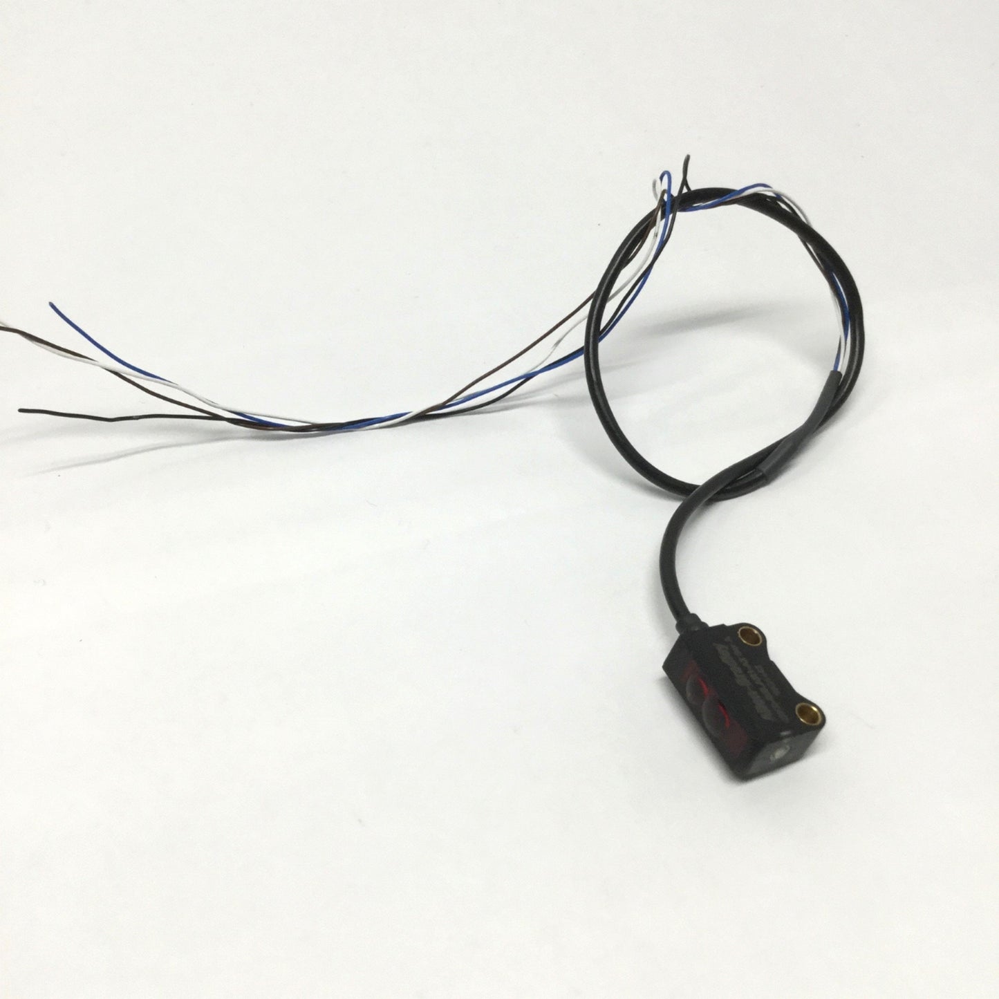 Used Allen-Bradley 42KD-B2LAR1-A2 Miniature LED Photoelectric Sensor, 1-15mm, PNP/NPN