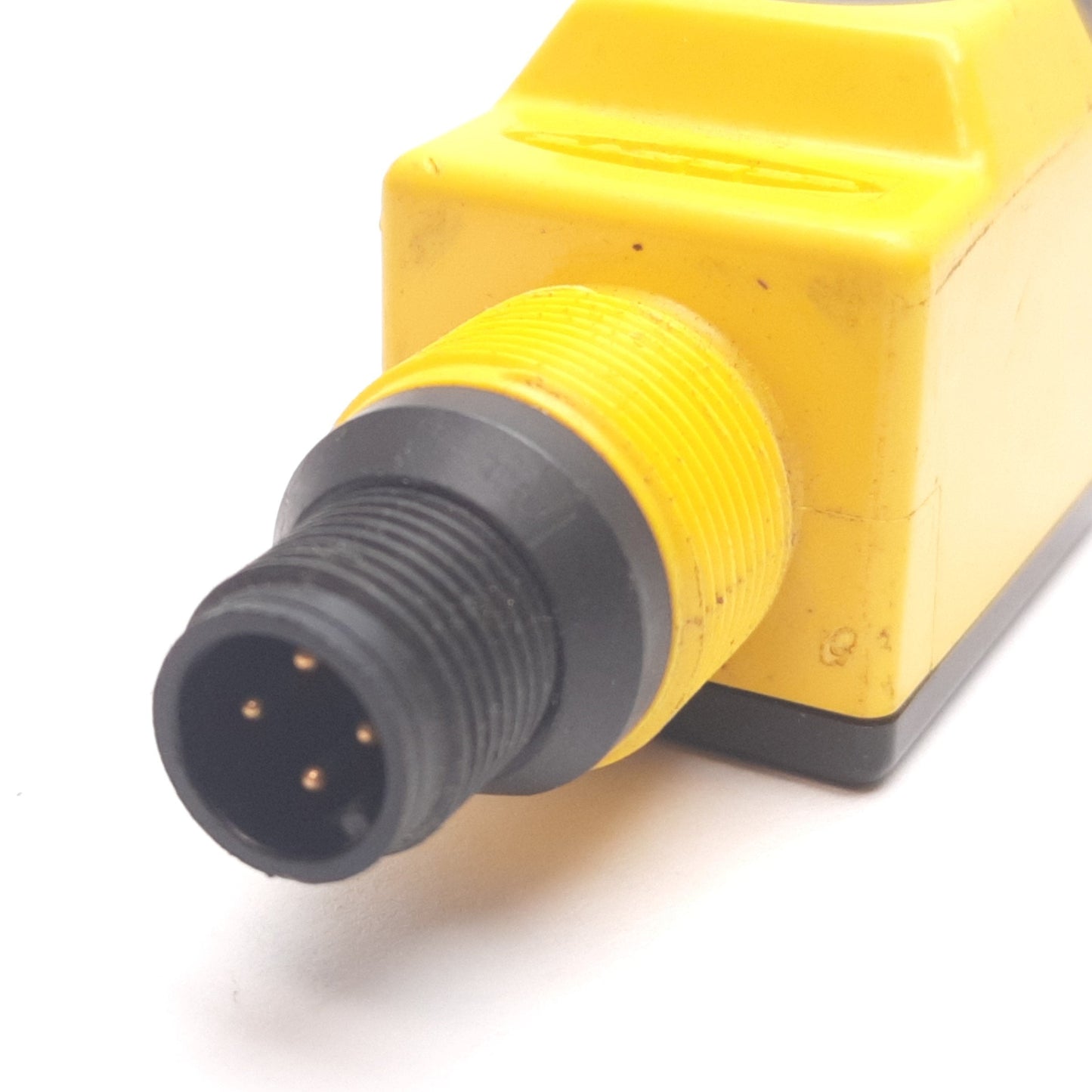 Used Banner Q25SP6LPQ Photoelectric Polarized Retro Sensor, 2m, 10-30VDC, PNP, M12
