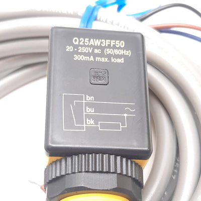Used Banner Q25AW3FF50 Photoelectric Sensor, SPST, 50mm Range, 20-250VAC, 3-Wire