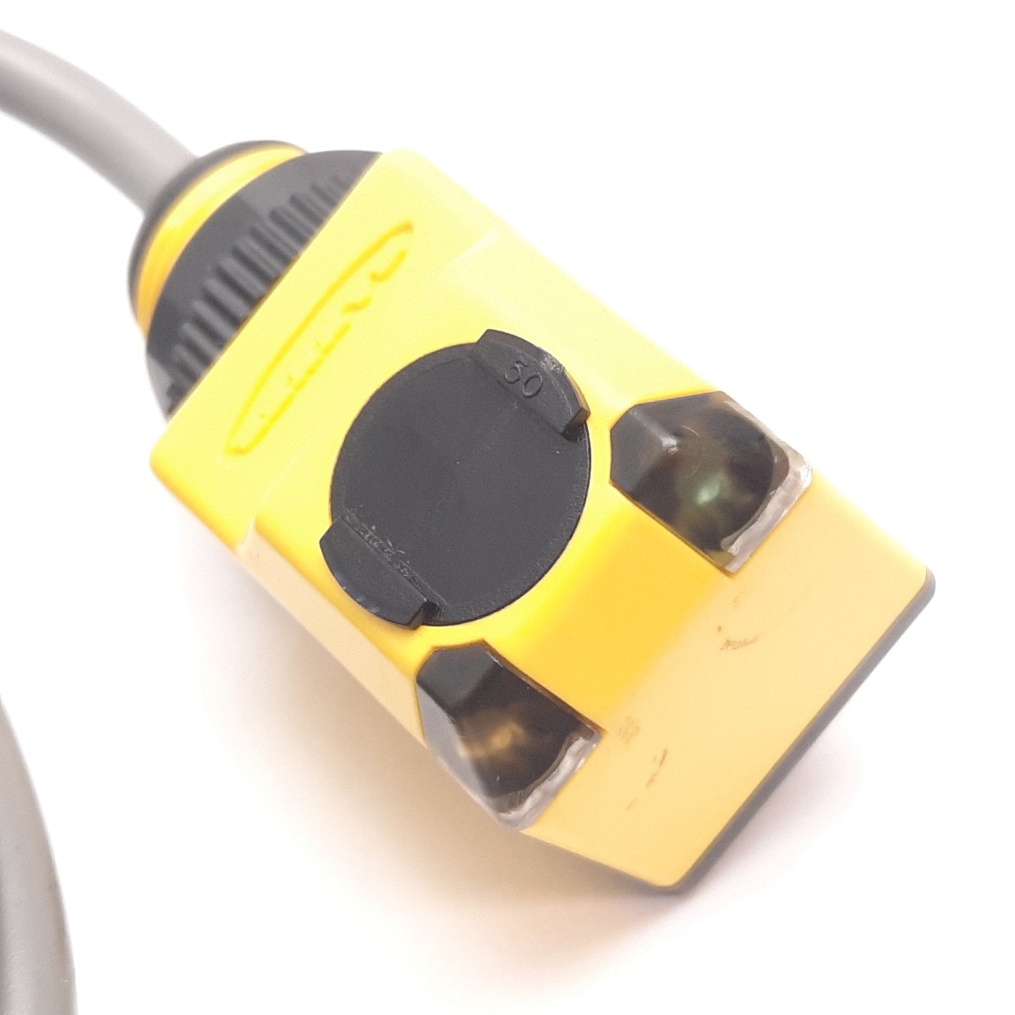 Used Banner Q25AW3FF50 Photoelectric Sensor, SPST, 50mm Range, 20-250VAC, 3-Wire