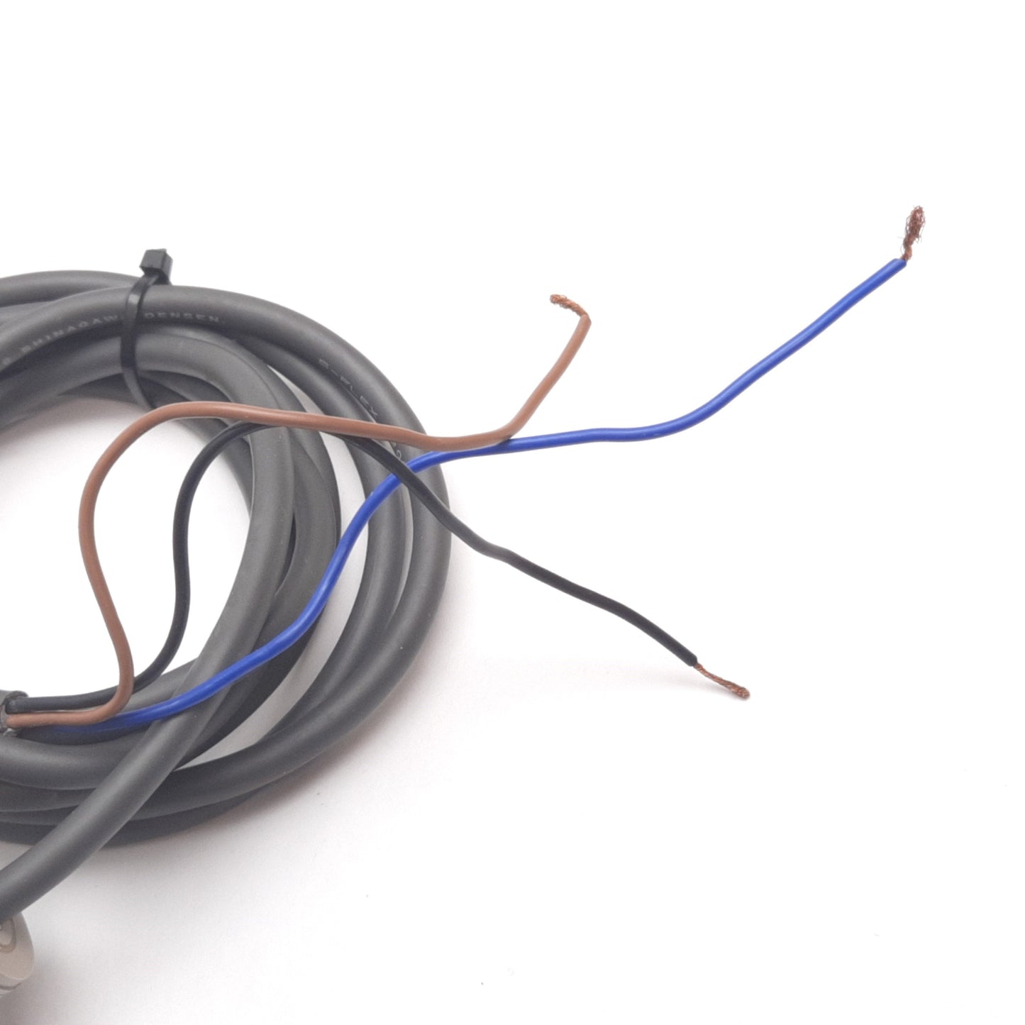 Used Omron E2K-X15MF1 Capacitive Proximity Sensor, 15mm, 12-24VDC 200mA, PNP N/C